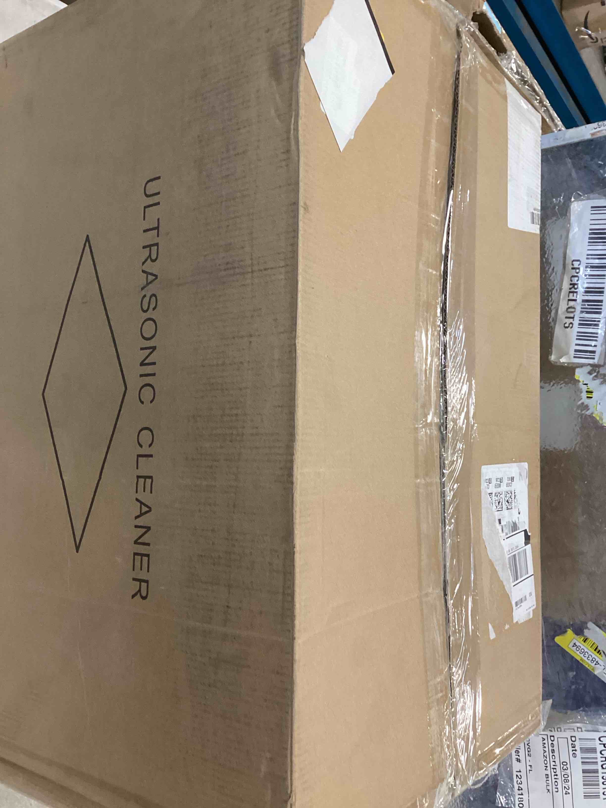 https://s3.amazonaws.com/lotting-images-prod/bidfta/RED6134650_1710427152167.jpeg