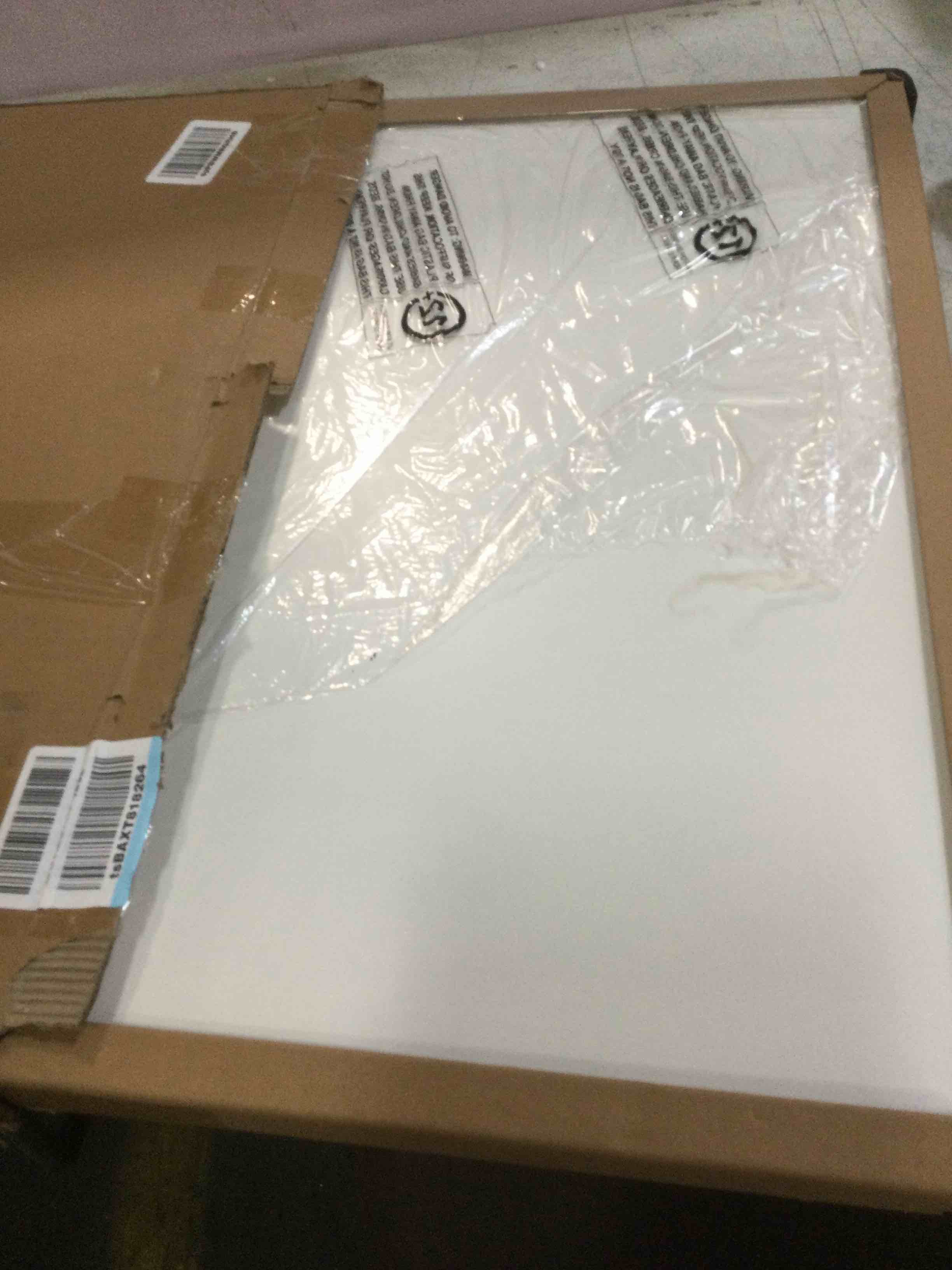 https://s3.amazonaws.com/lotting-images-prod/bidfta/RED6134788_1710503899642.jpeg