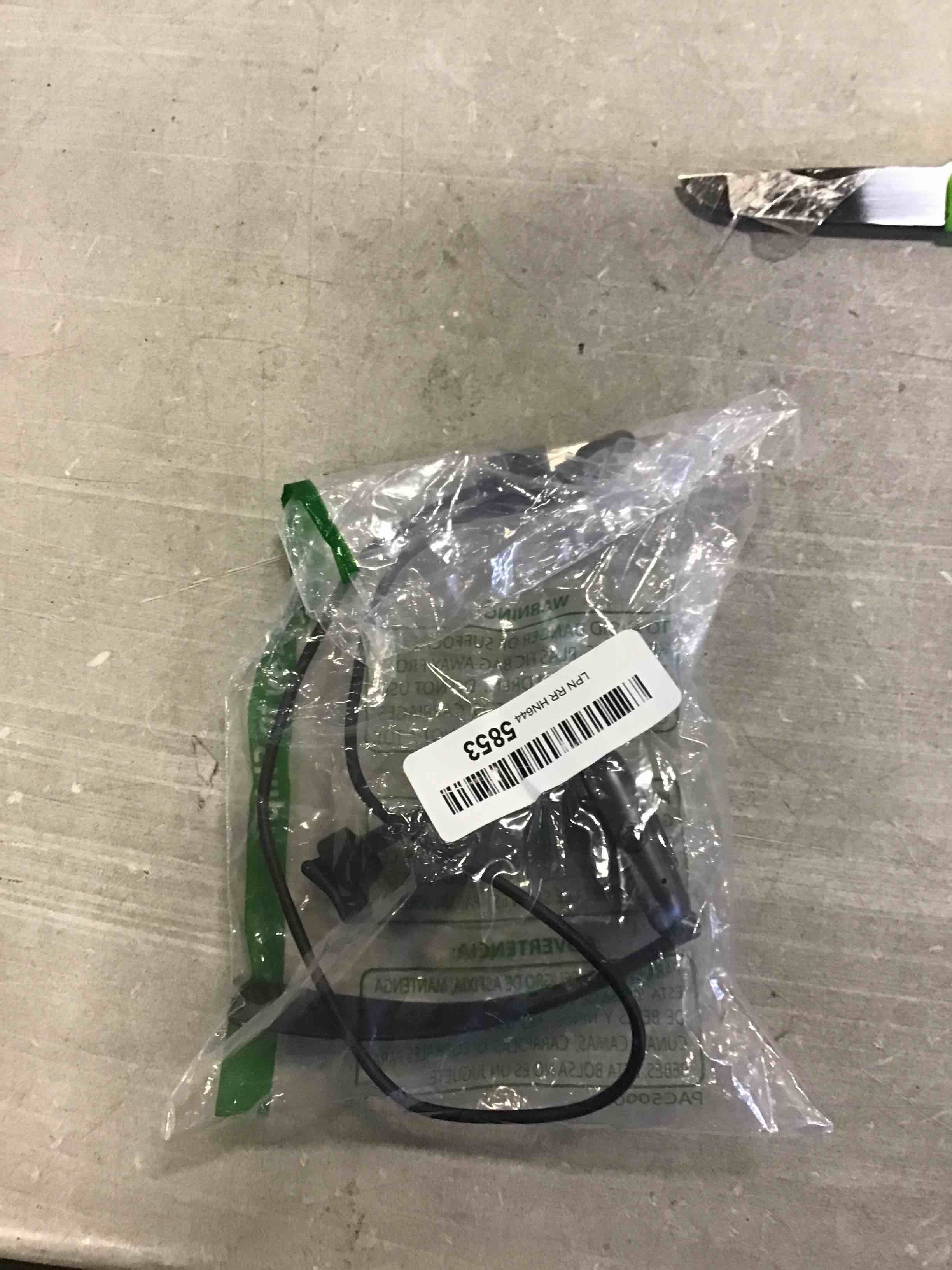 https://s3.amazonaws.com/lotting-images-prod/bidfta/RED6135518_1709231810319.jpeg