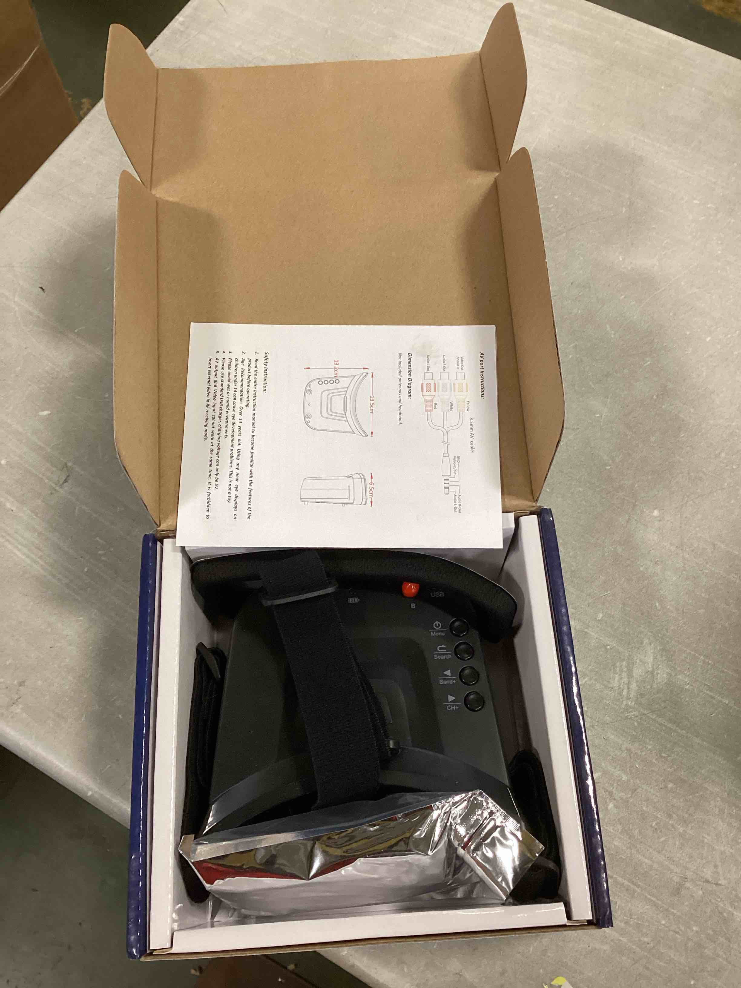 https://s3.amazonaws.com/lotting-images-prod/bidfta/RED6135653_1709322259956.jpeg