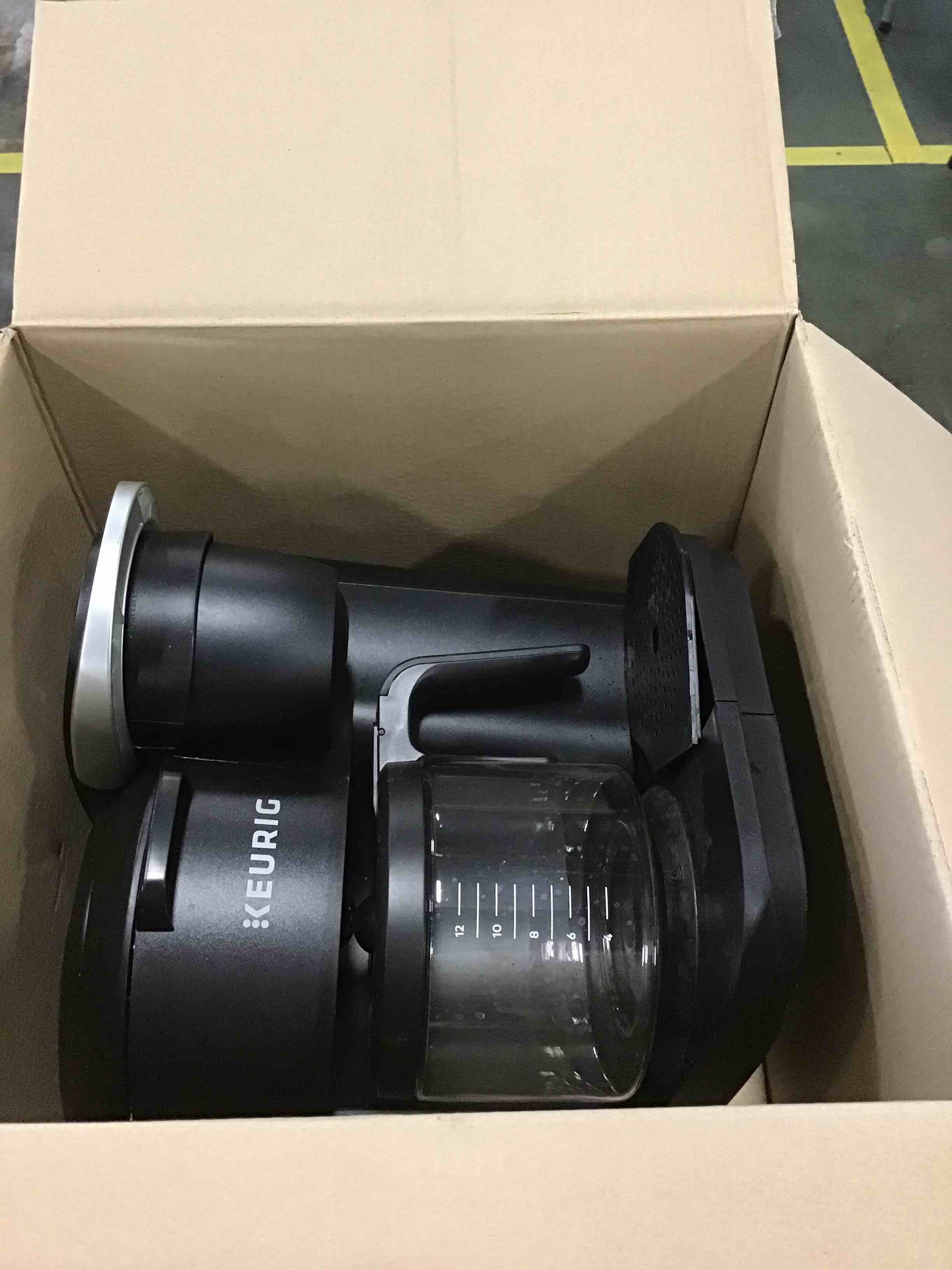 https://s3.amazonaws.com/lotting-images-prod/bidfta/RED6136990_1709040859605.jpeg