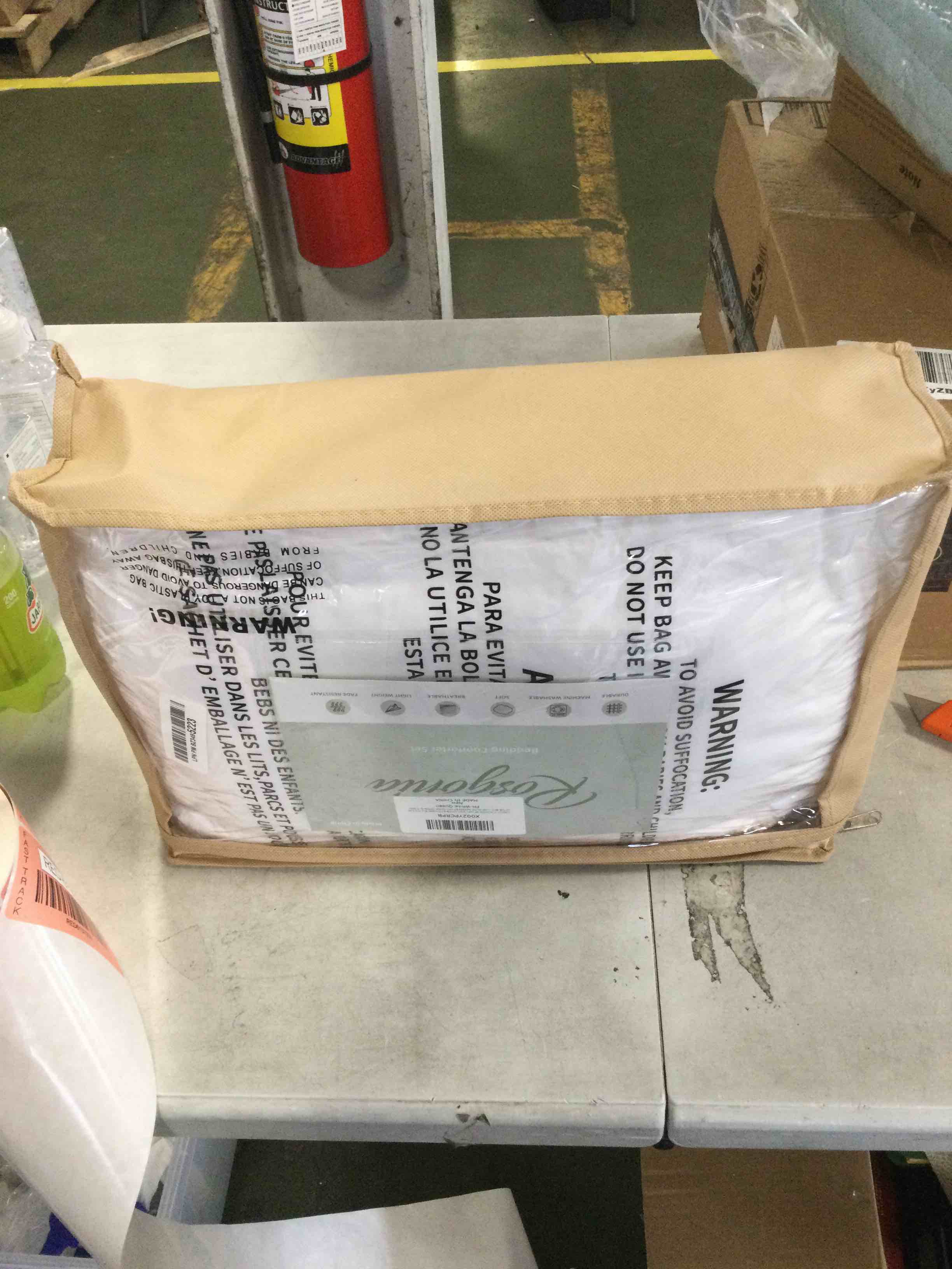 https://s3.amazonaws.com/lotting-images-prod/bidfta/RED6137303_1709913133470.jpeg
