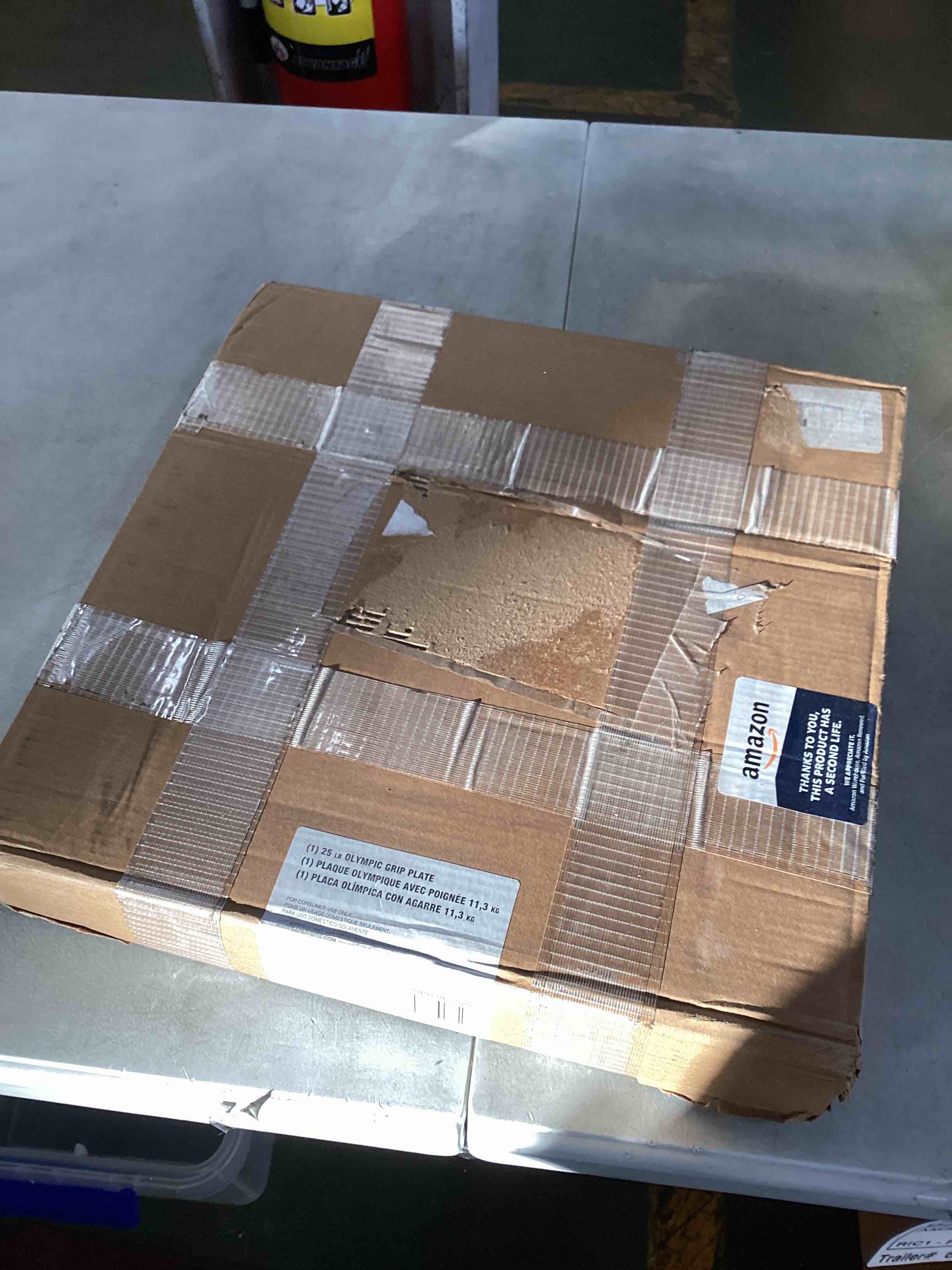 https://s3.amazonaws.com/lotting-images-prod/bidfta/RED6137485_1710334482615.jpeg
