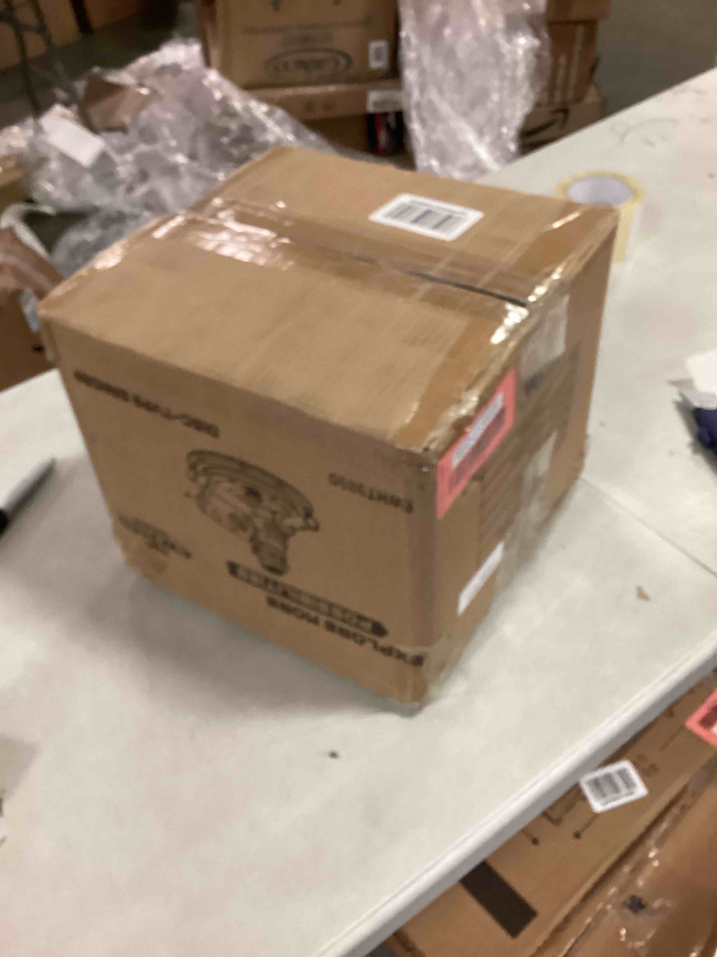 https://s3.amazonaws.com/lotting-images-prod/bidfta/RED6138026_1710948434091.jpeg