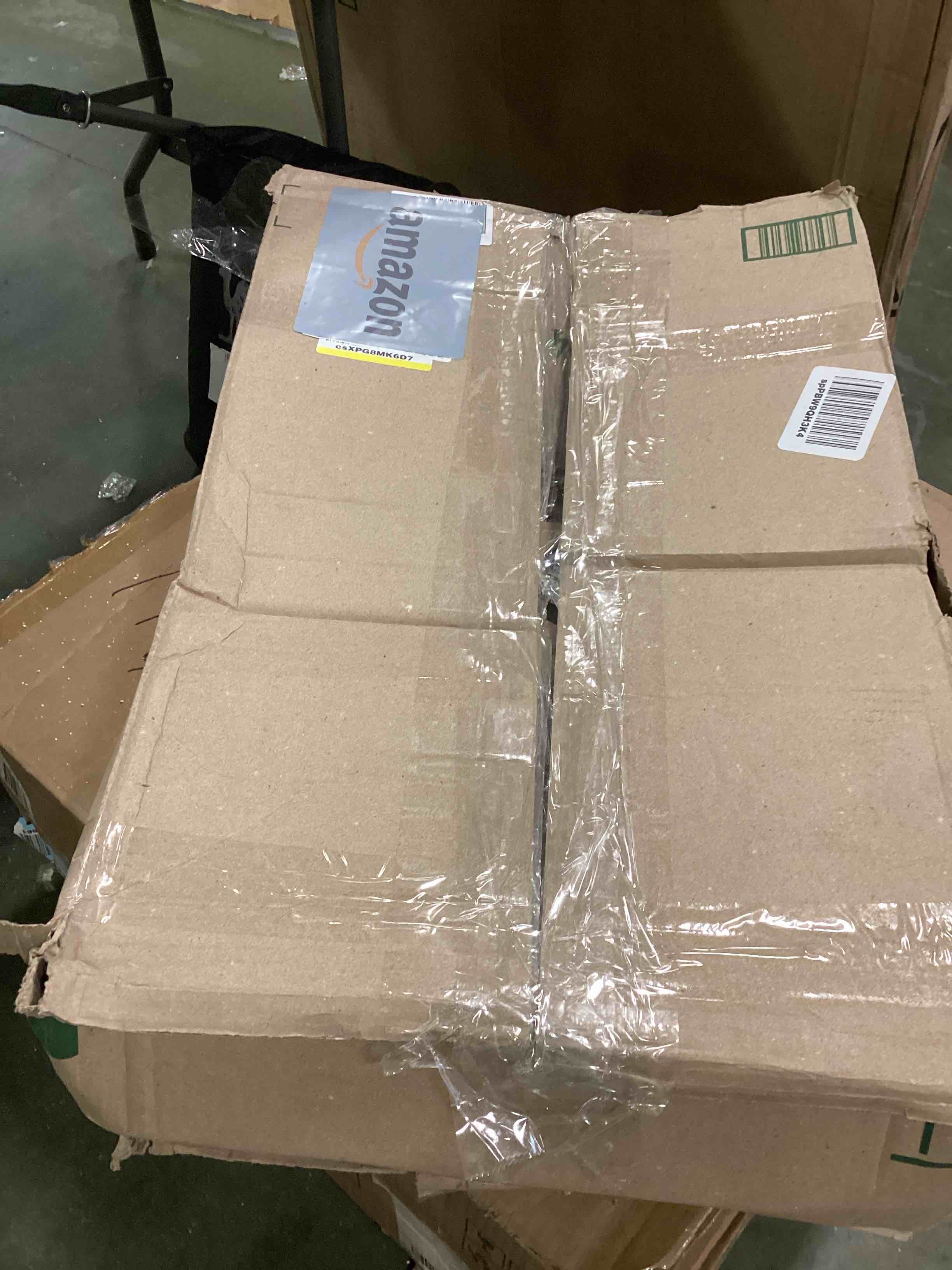 https://s3.amazonaws.com/lotting-images-prod/bidfta/RED6138128_1711378393867.jpeg