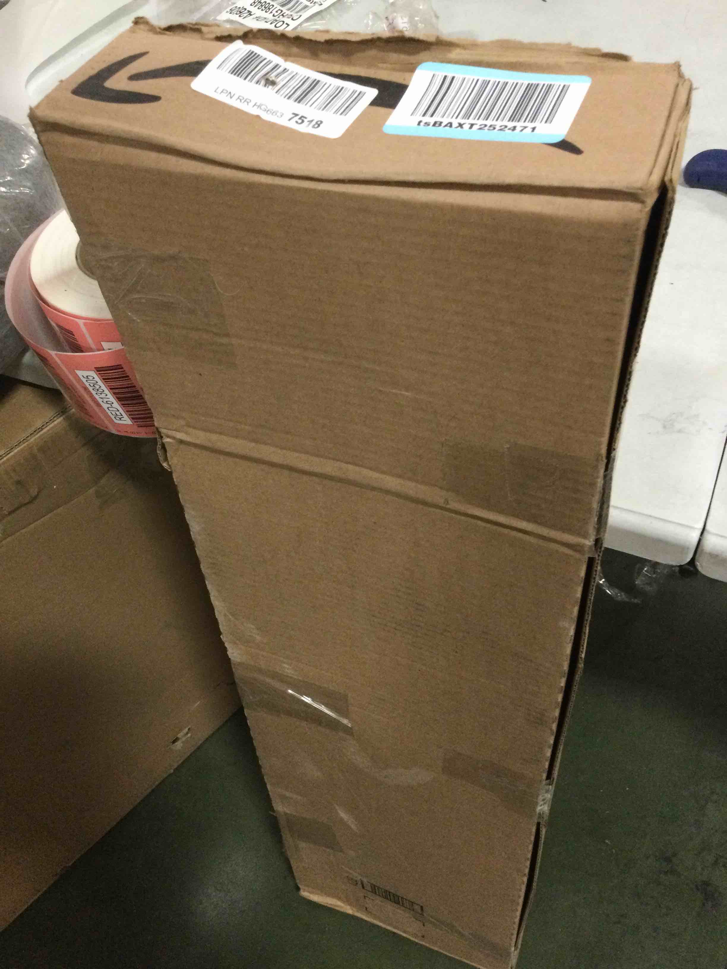 https://s3.amazonaws.com/lotting-images-prod/bidfta/RED6138504_1709148345513.jpeg