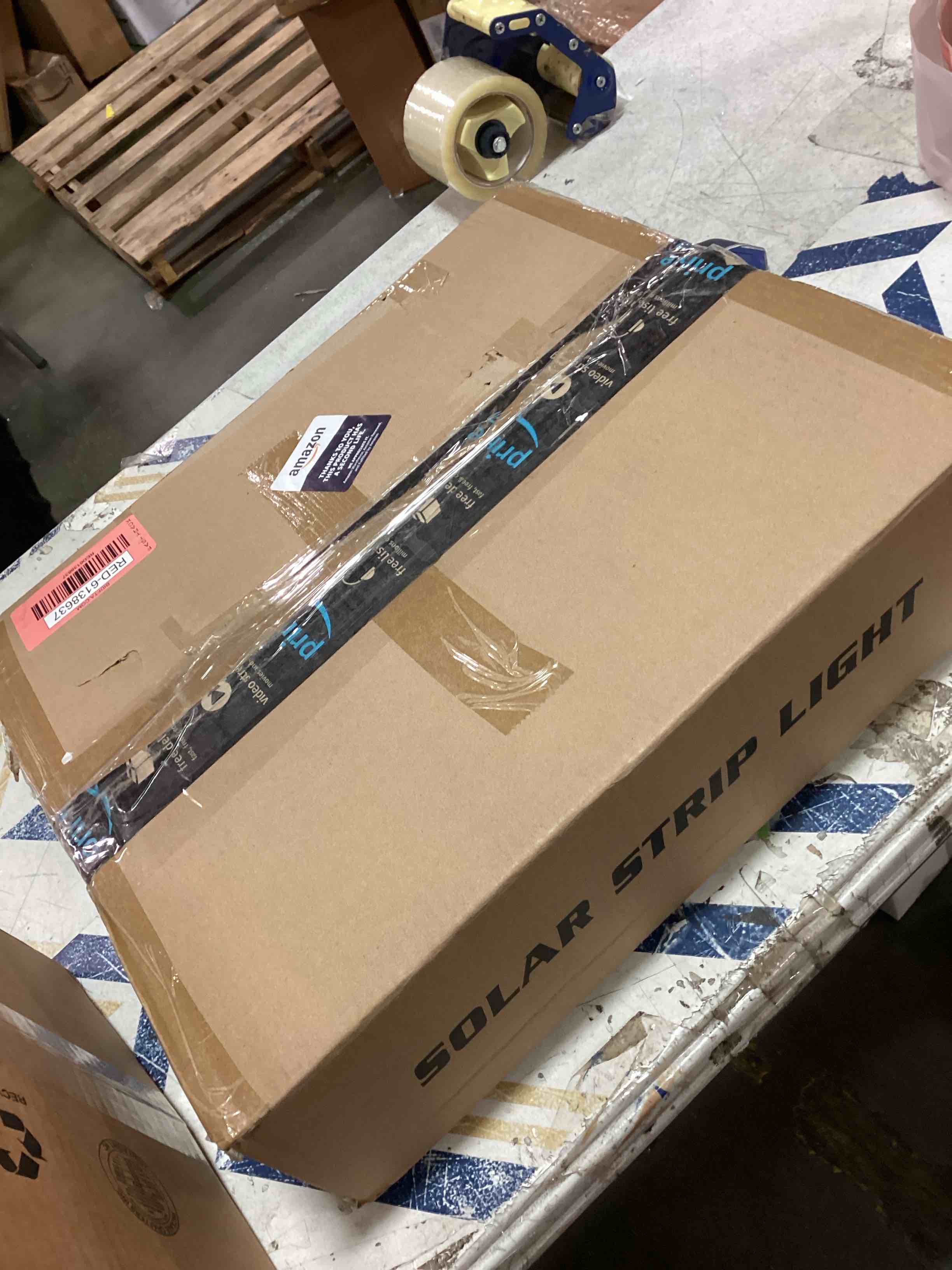 https://s3.amazonaws.com/lotting-images-prod/bidfta/RED6138637_1709657308171.jpeg