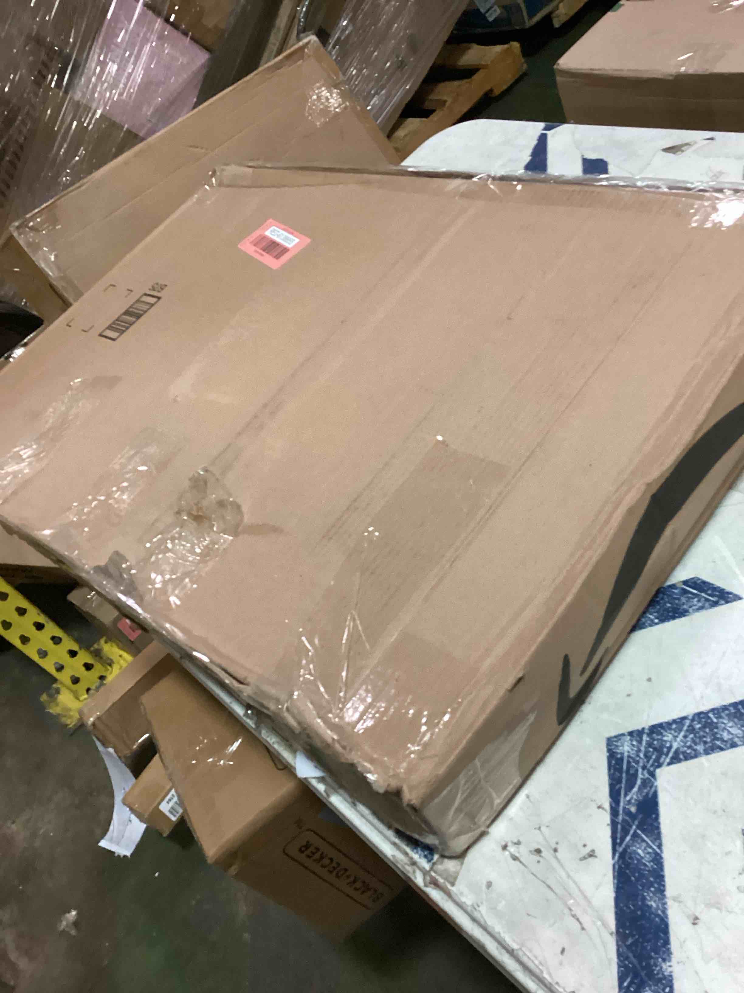 https://s3.amazonaws.com/lotting-images-prod/bidfta/RED6138655_1709662857494.jpeg