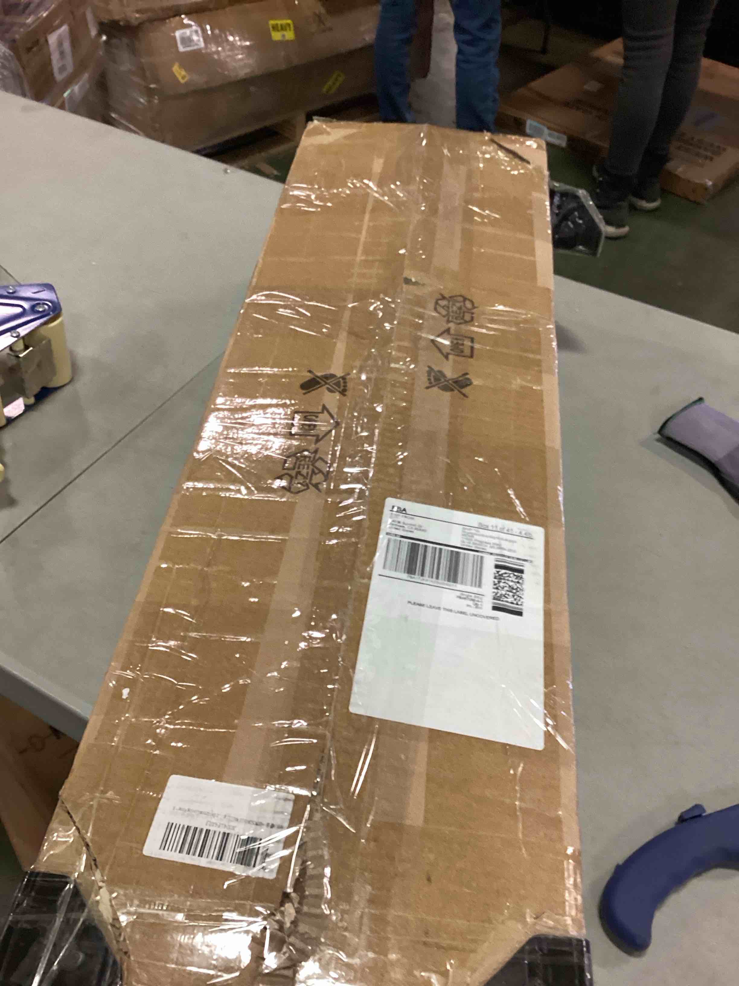 https://s3.amazonaws.com/lotting-images-prod/bidfta/RED6138899_1710182215429.jpeg