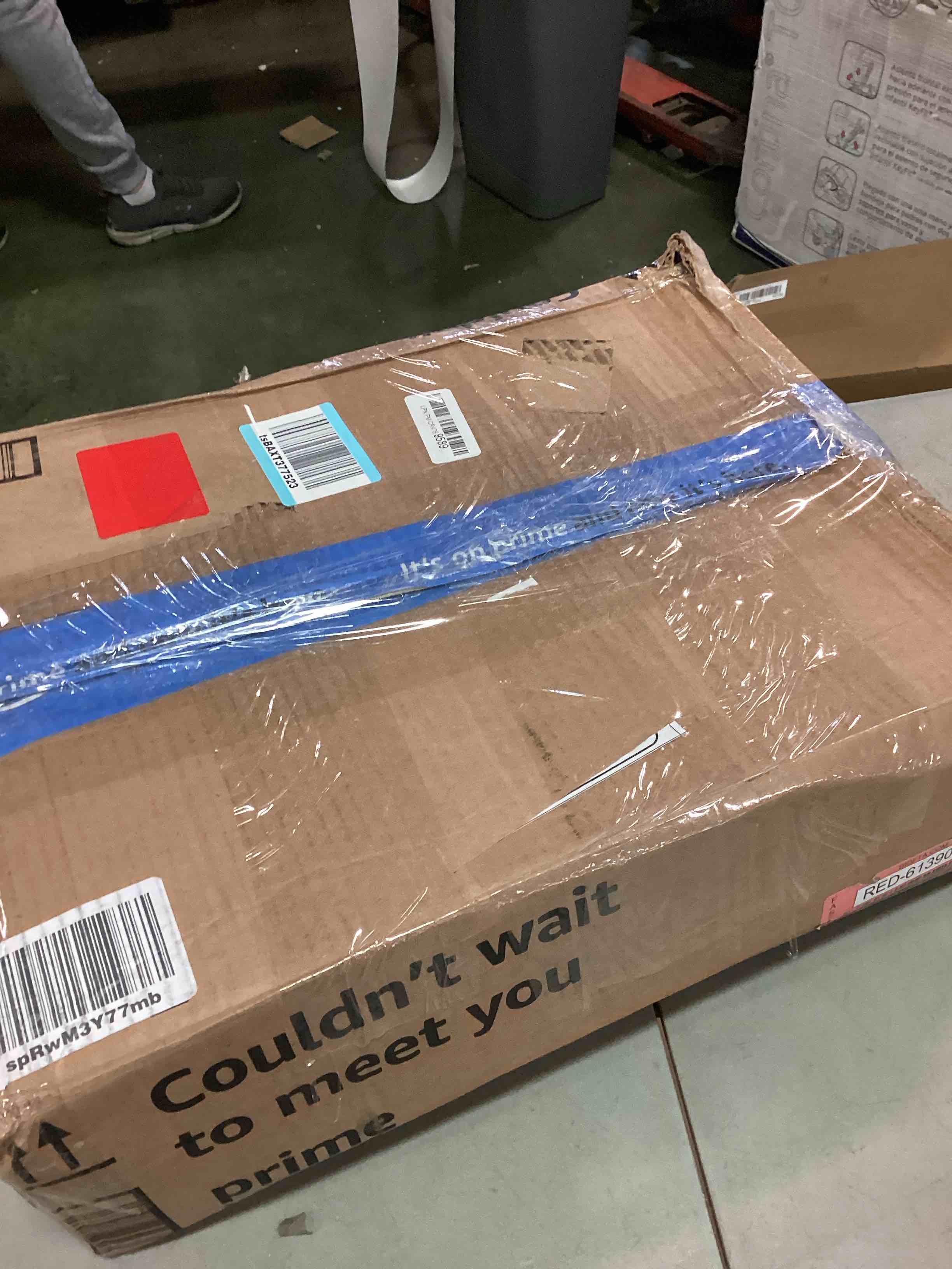 https://s3.amazonaws.com/lotting-images-prod/bidfta/RED6139002_1710265234183.jpeg