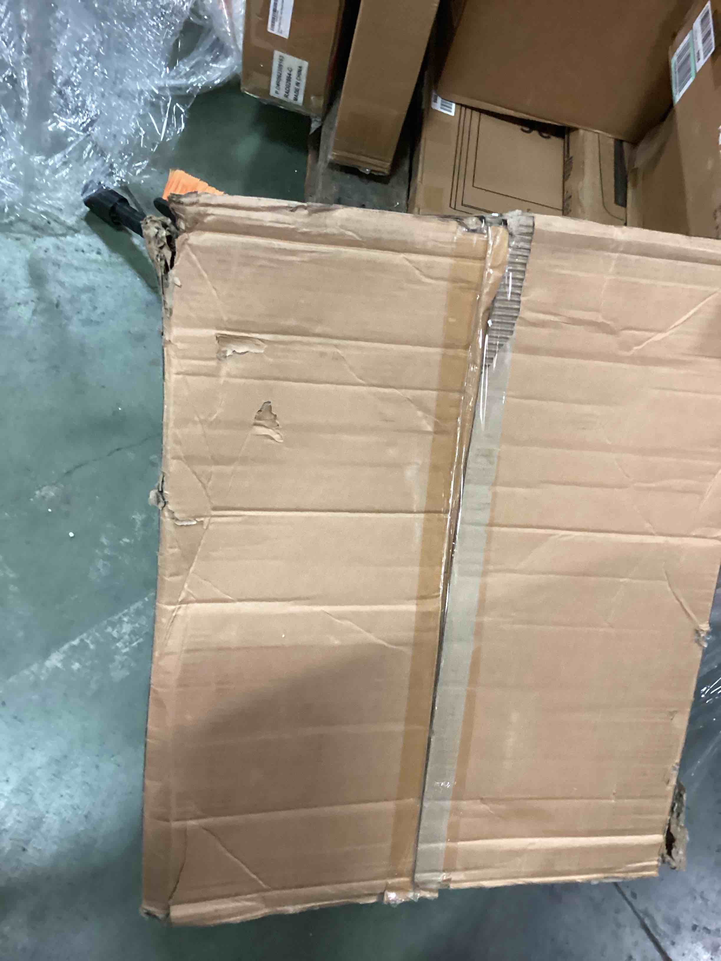 https://s3.amazonaws.com/lotting-images-prod/bidfta/RED6139104_1710418303909.jpeg