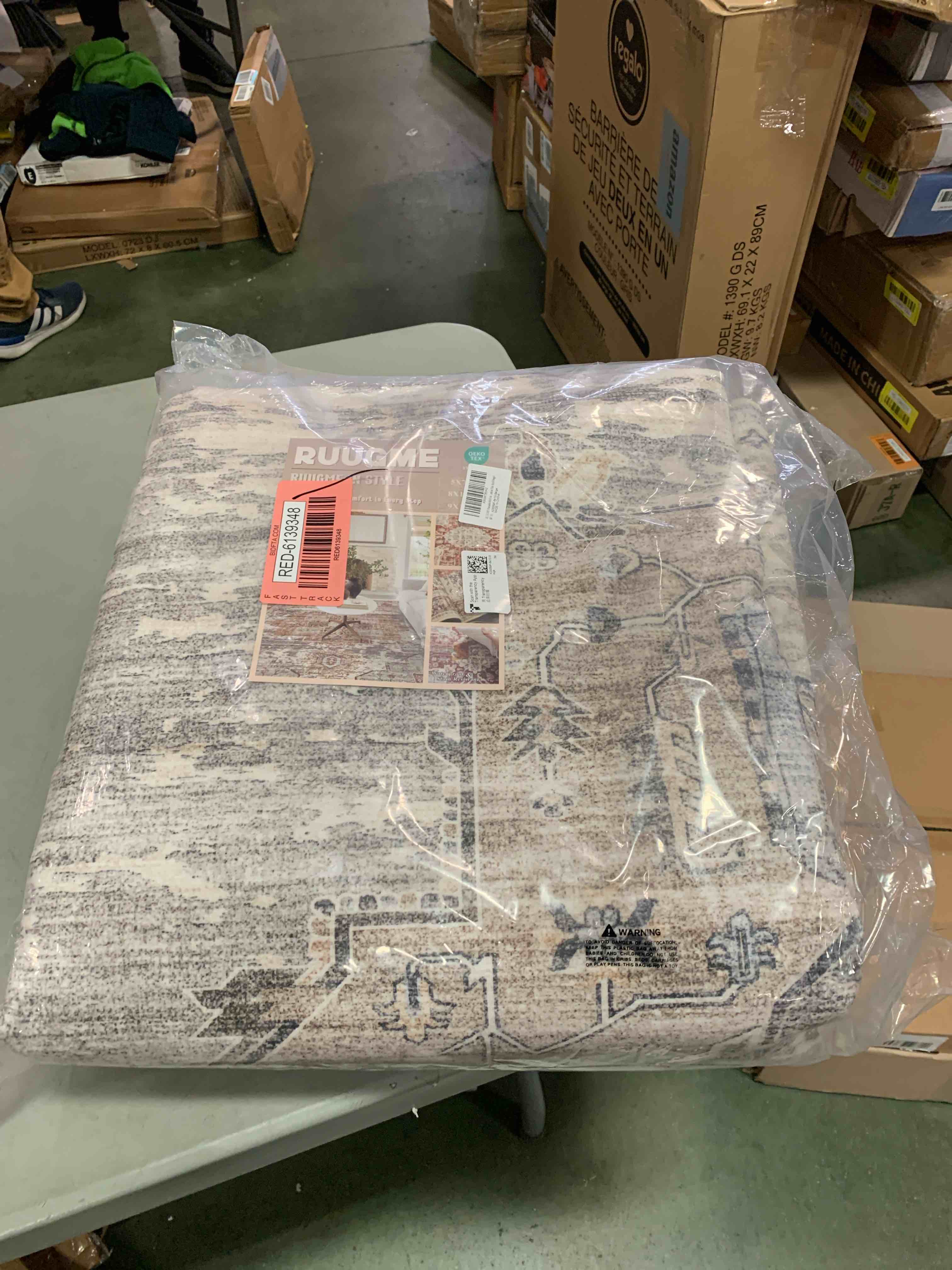 https://s3.amazonaws.com/lotting-images-prod/bidfta/RED6139348_1710786352500.jpeg