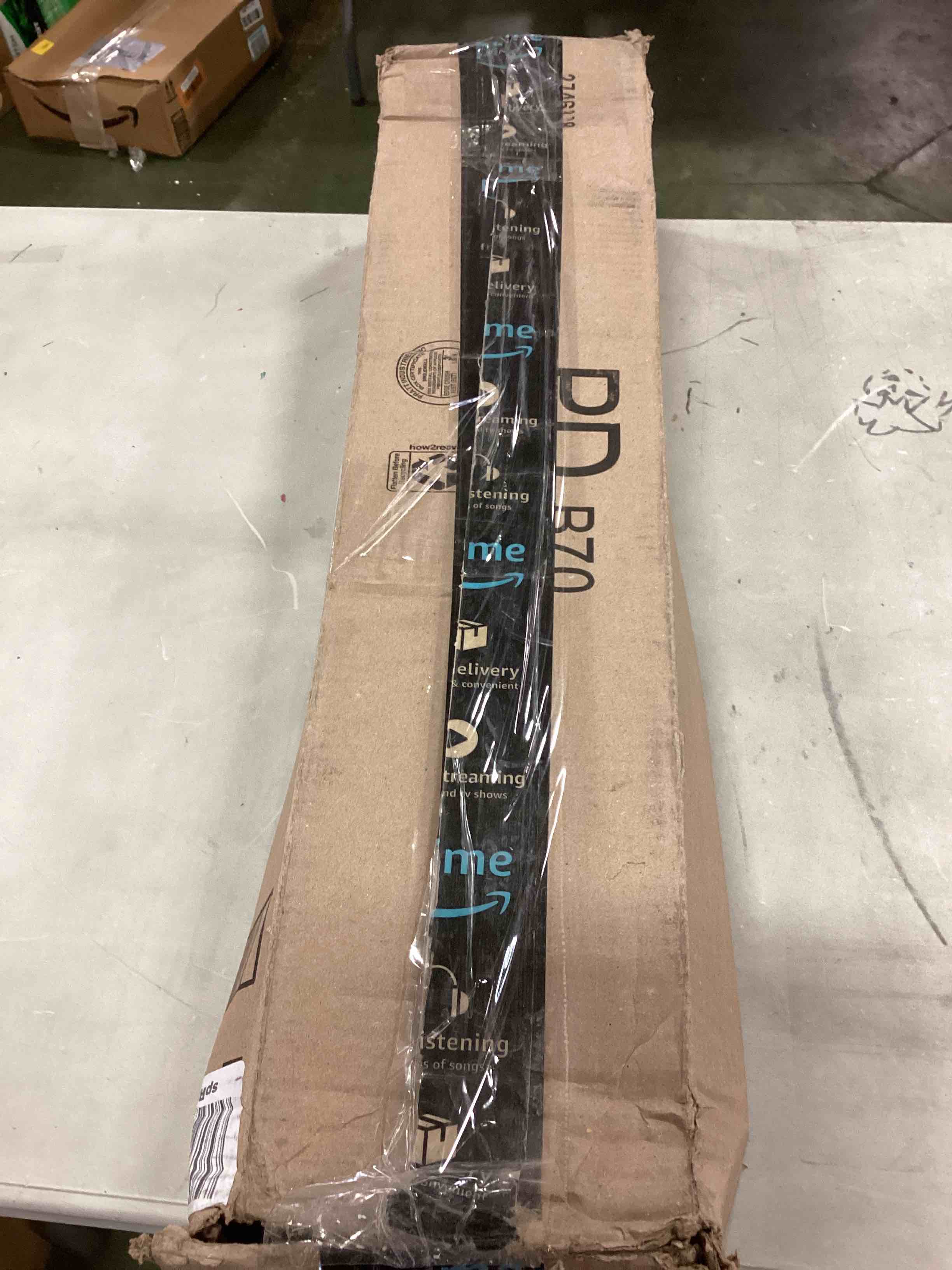 https://s3.amazonaws.com/lotting-images-prod/bidfta/RED6139467_1710854531977.jpeg