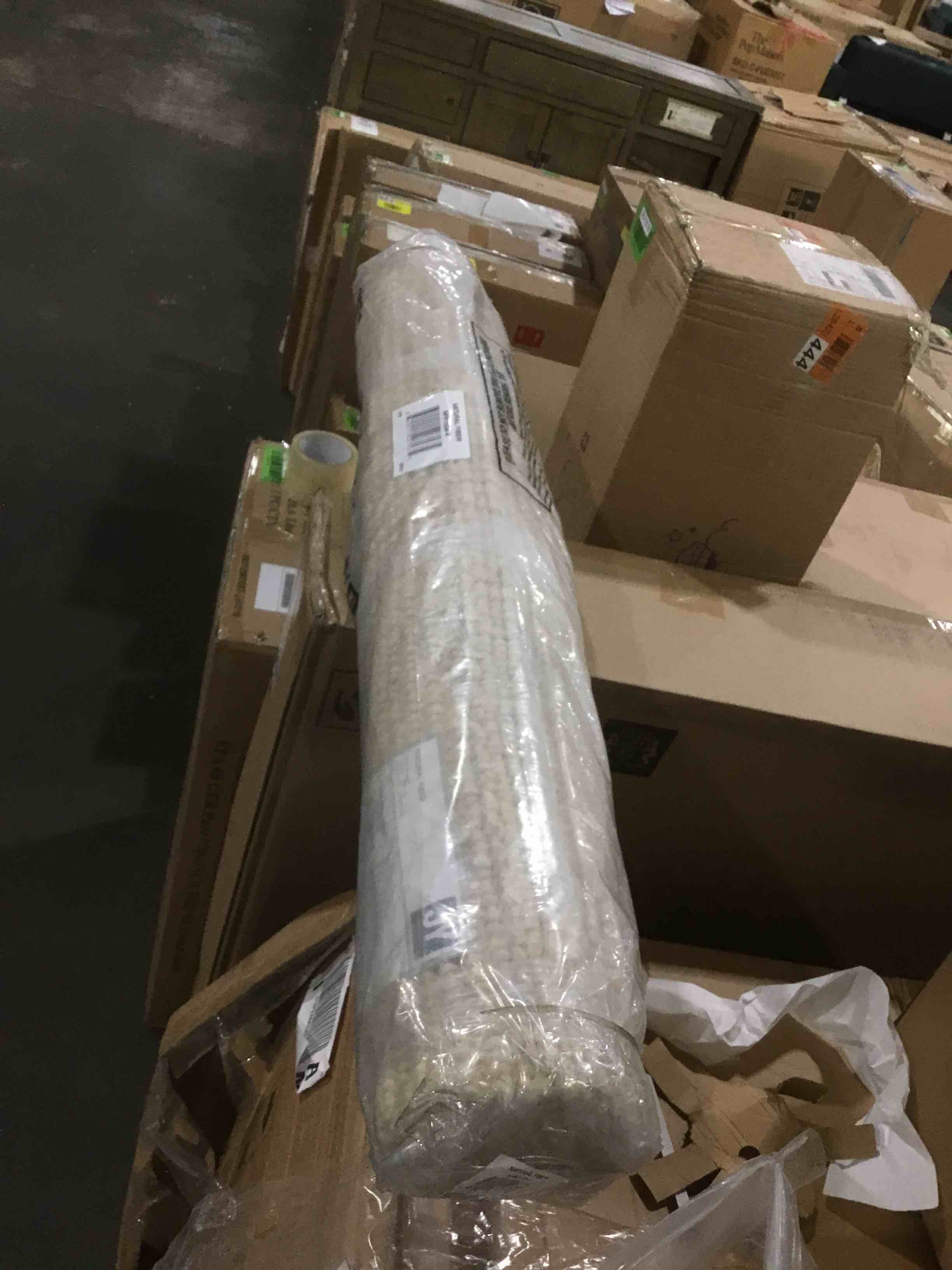 https://s3.amazonaws.com/lotting-images-prod/bidfta/RED6152370_1715957694934.jpeg