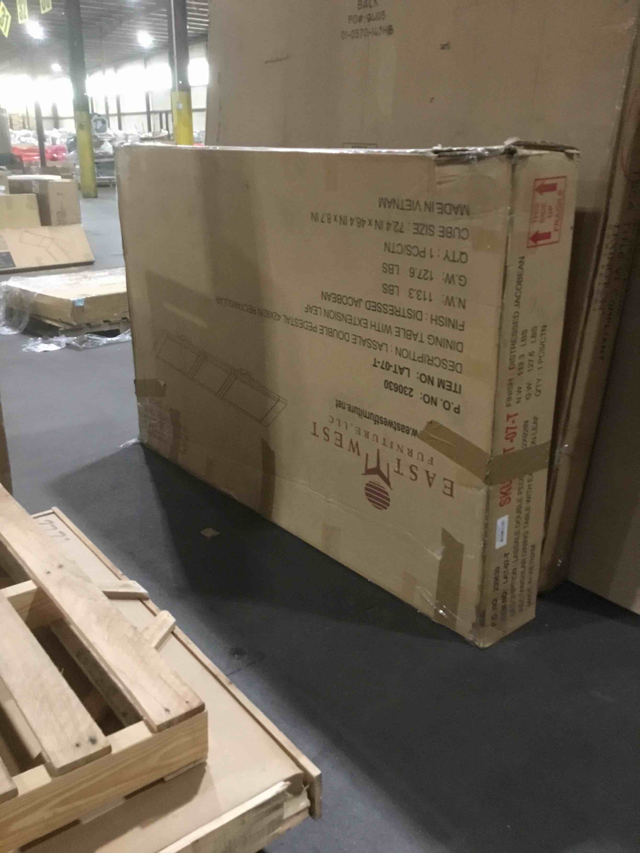https://s3.amazonaws.com/lotting-images-prod/bidfta/RED6152414_1716471606610.jpeg