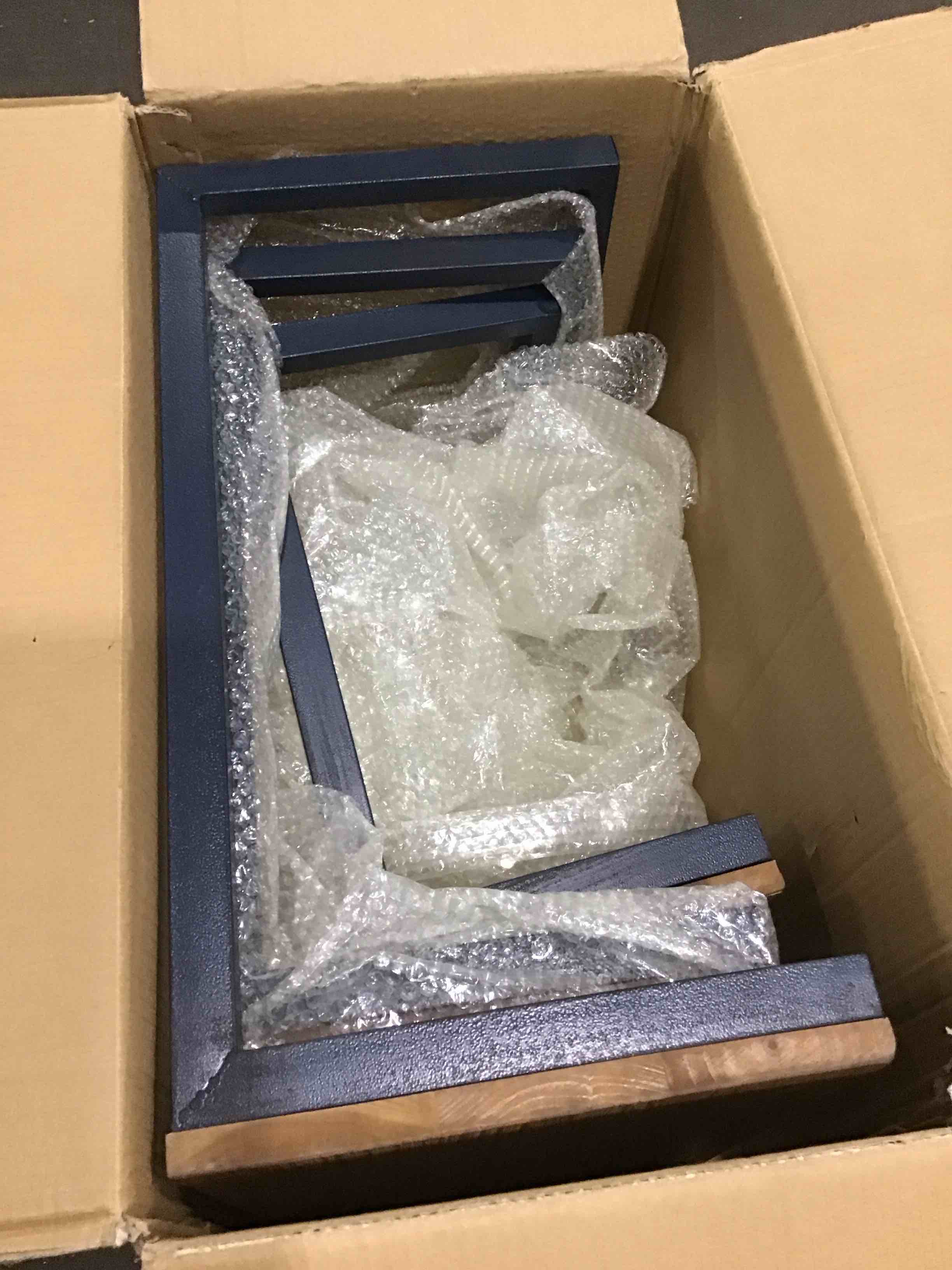 https://s3.amazonaws.com/lotting-images-prod/bidfta/RED6153761_1716479956688.jpeg