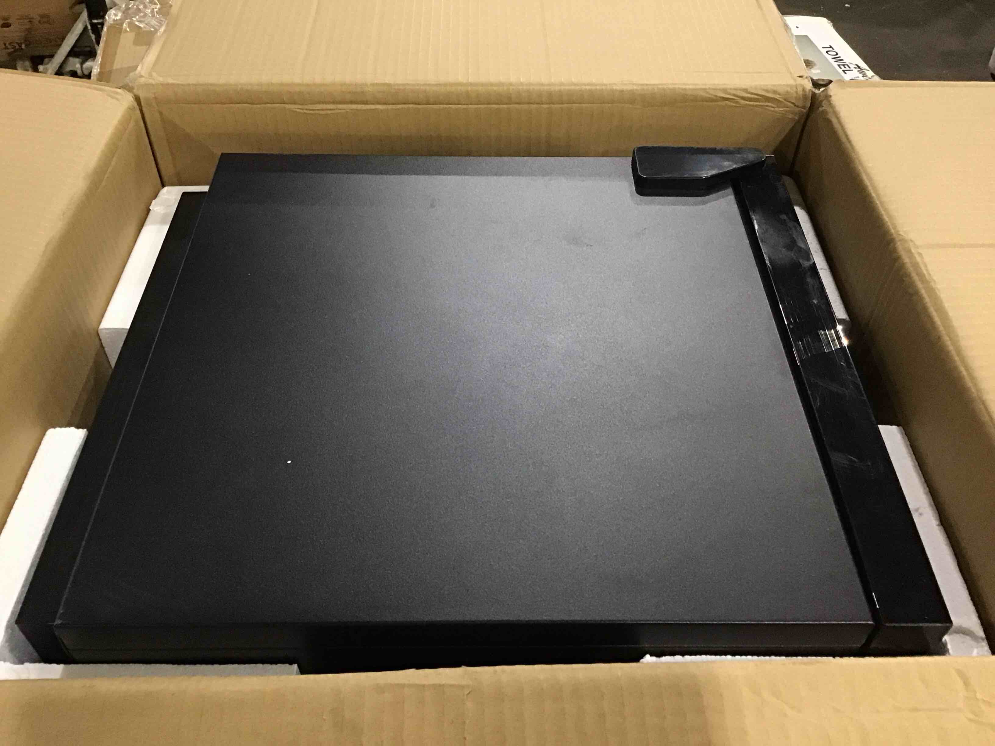 https://s3.amazonaws.com/lotting-images-prod/bidfta/RED6153809_1716573968938.jpeg
