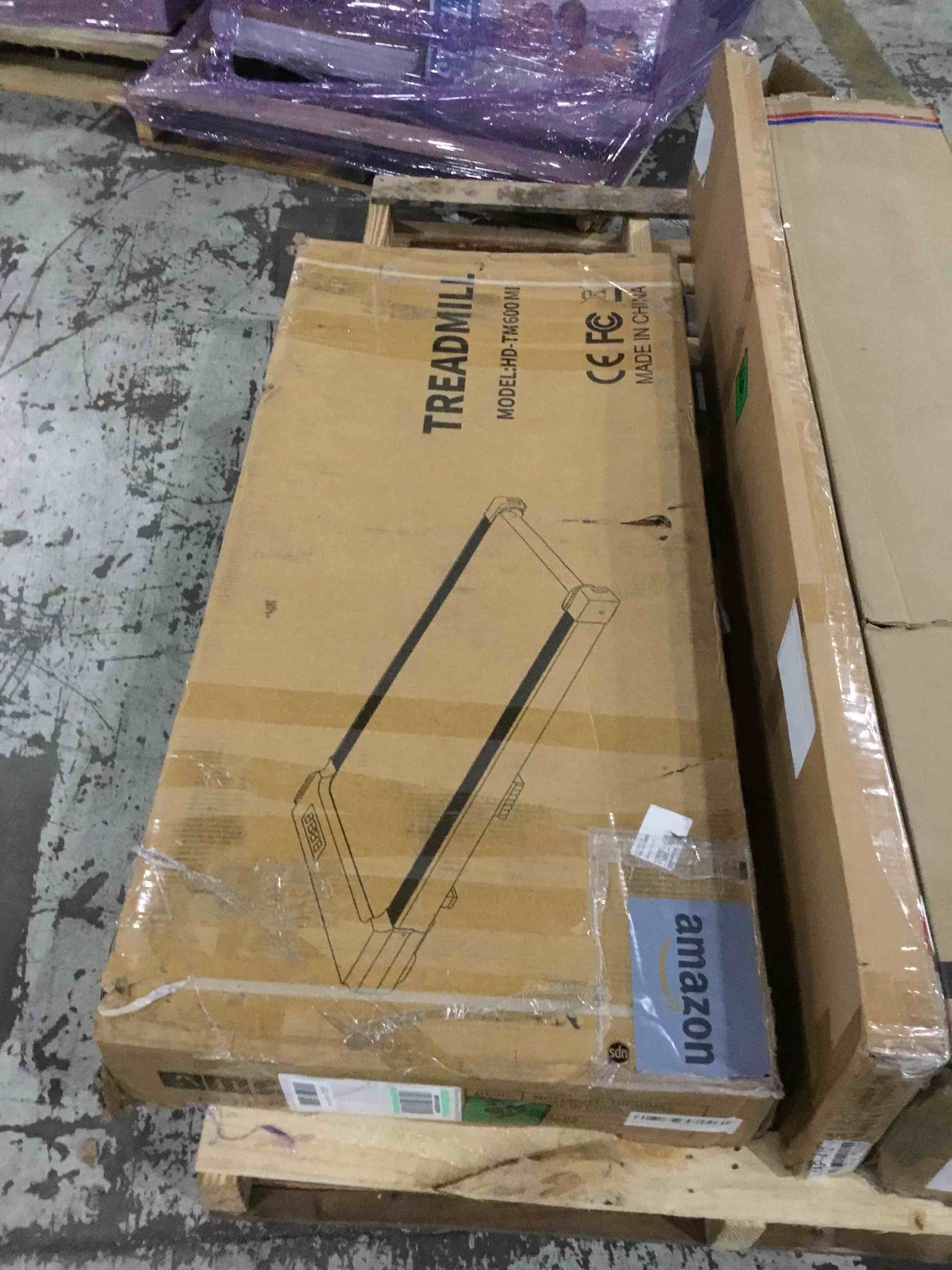 https://s3.amazonaws.com/lotting-images-prod/bidfta/RED6159667_1715703688040.jpeg
