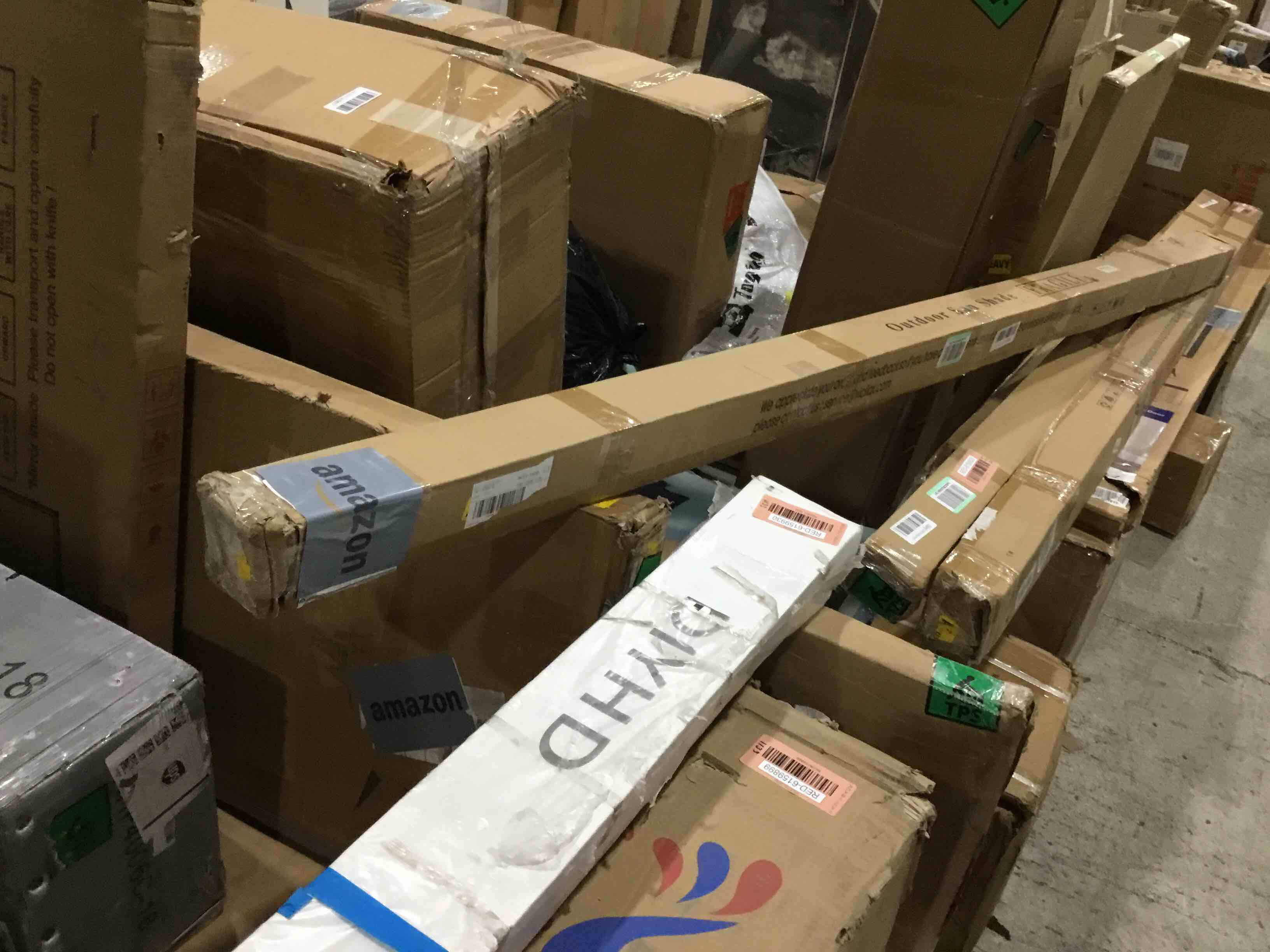 https://s3.amazonaws.com/lotting-images-prod/bidfta/RED6159938_1715892322714.jpeg
