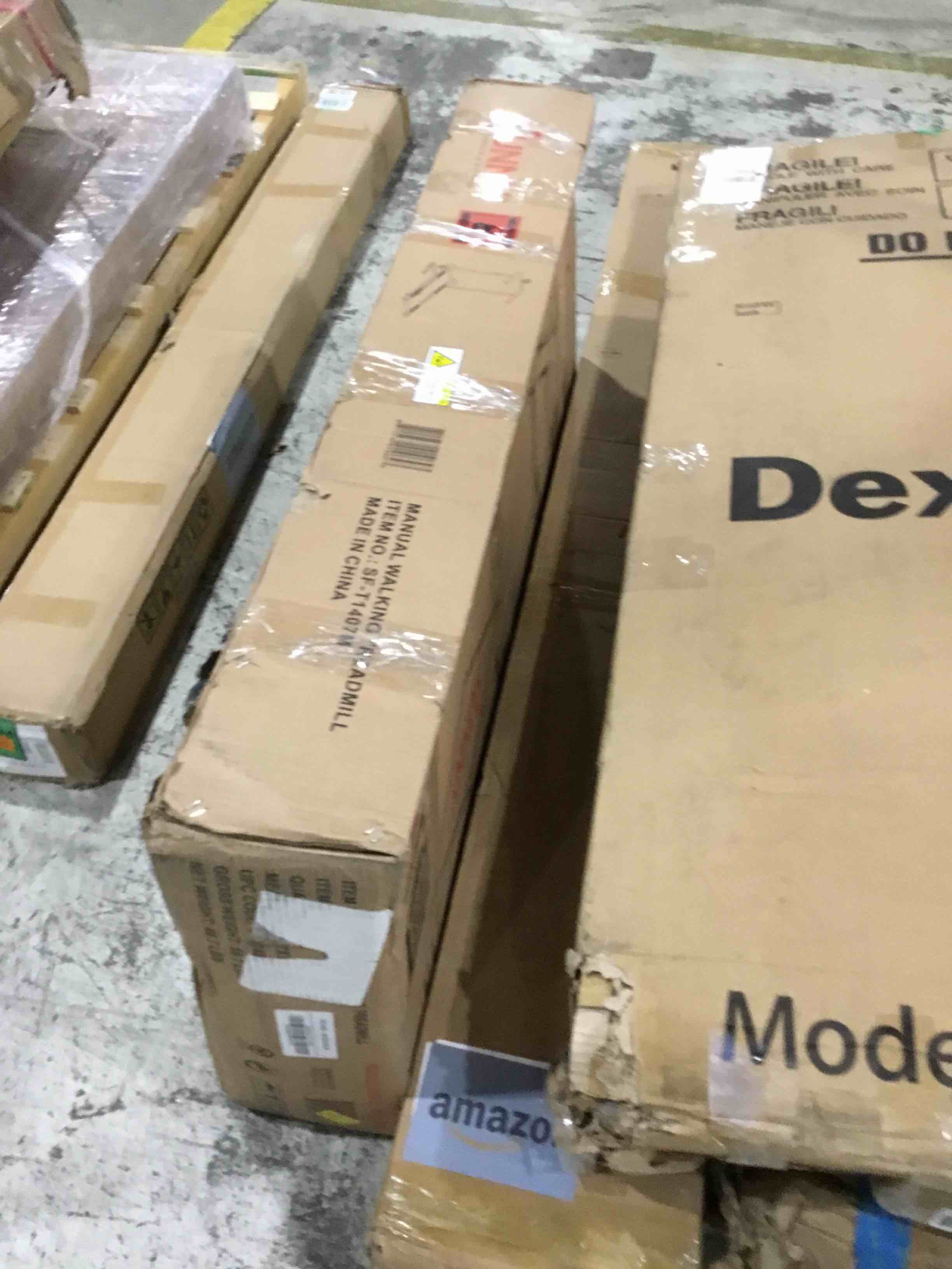https://s3.amazonaws.com/lotting-images-prod/bidfta/RED6159948_1715896786934.jpeg