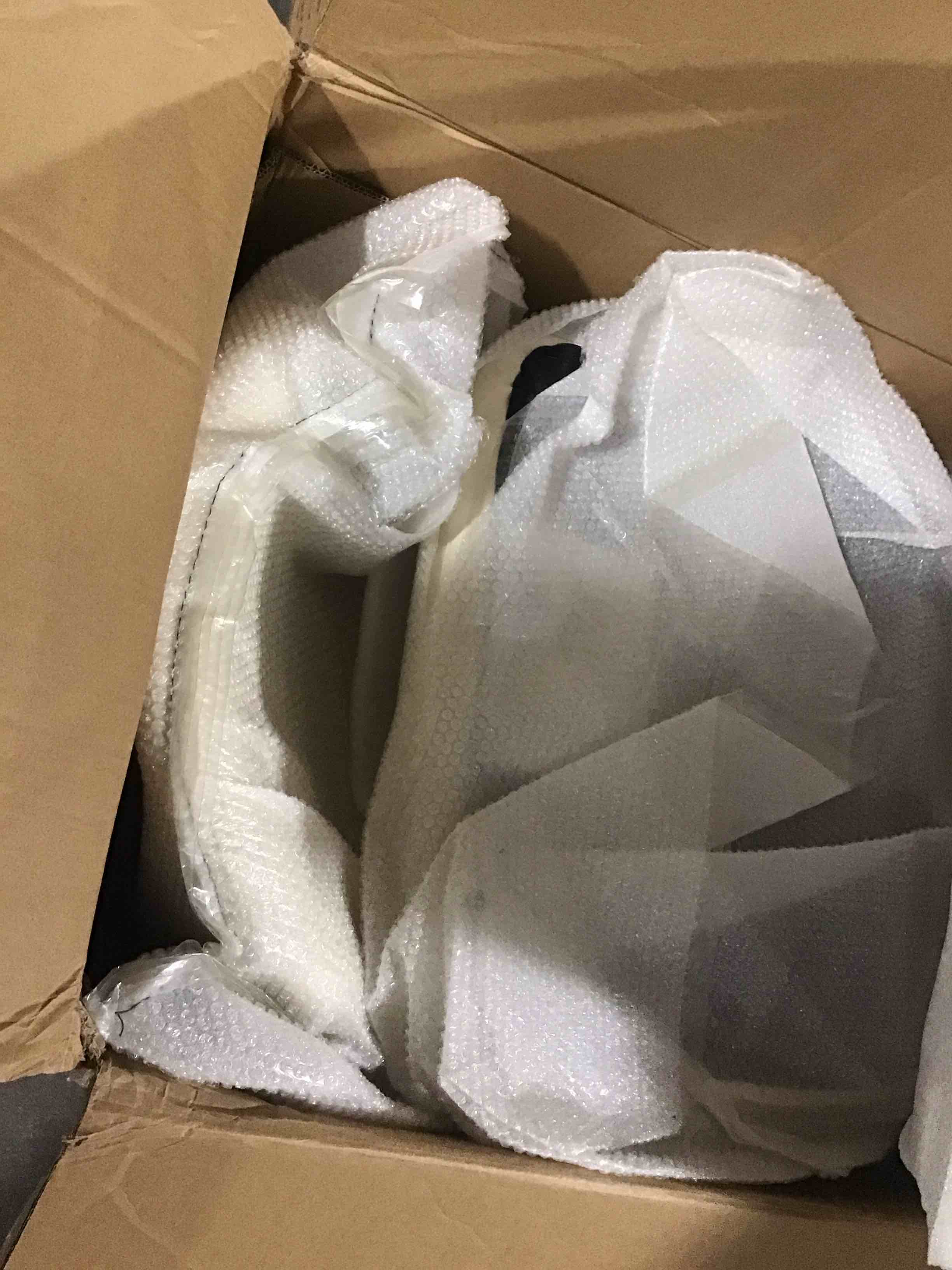 https://s3.amazonaws.com/lotting-images-prod/bidfta/RED6164659_1727708224208.jpeg