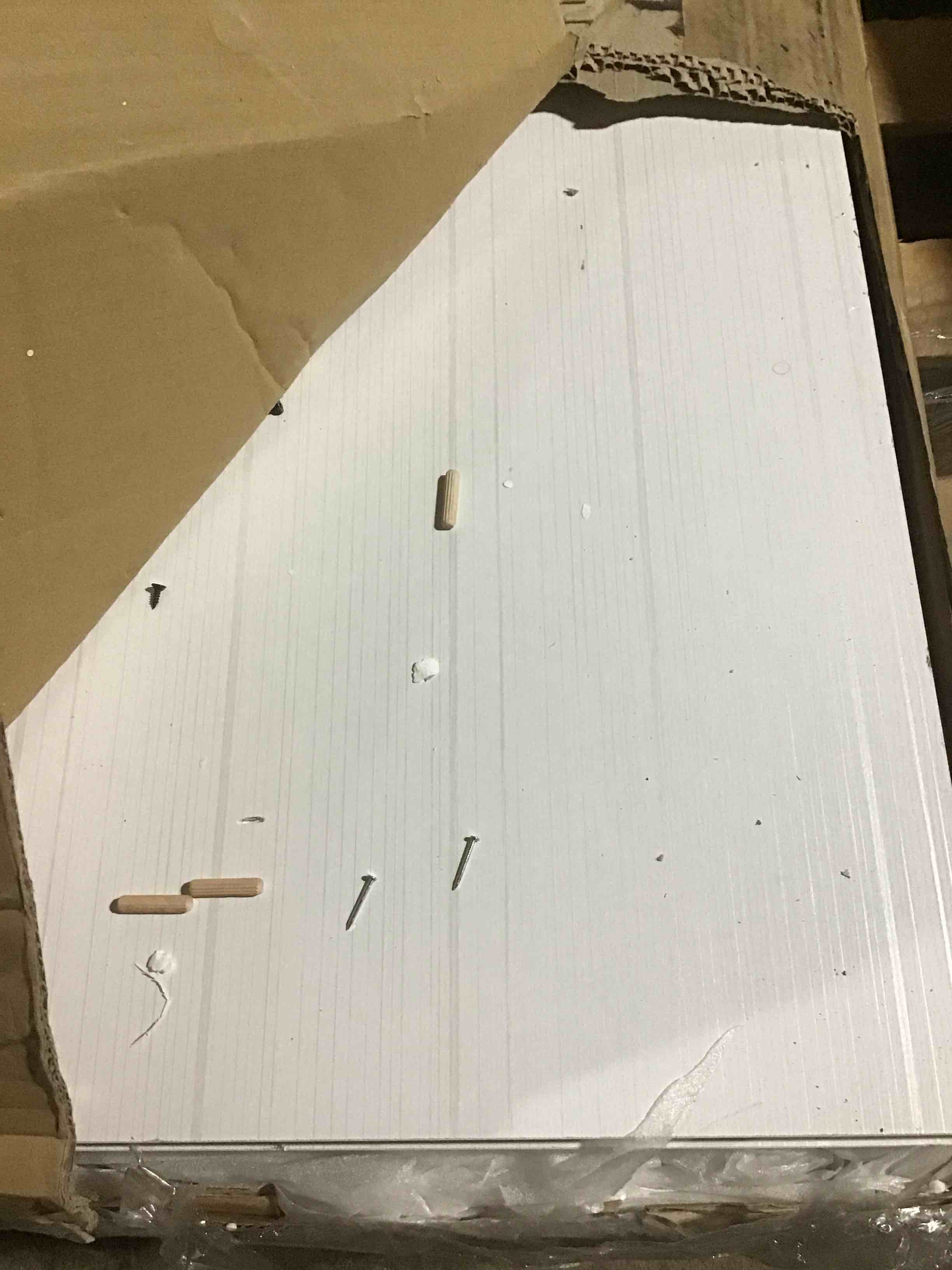 https://s3.amazonaws.com/lotting-images-prod/bidfta/RED6165220_1728491877430.jpeg