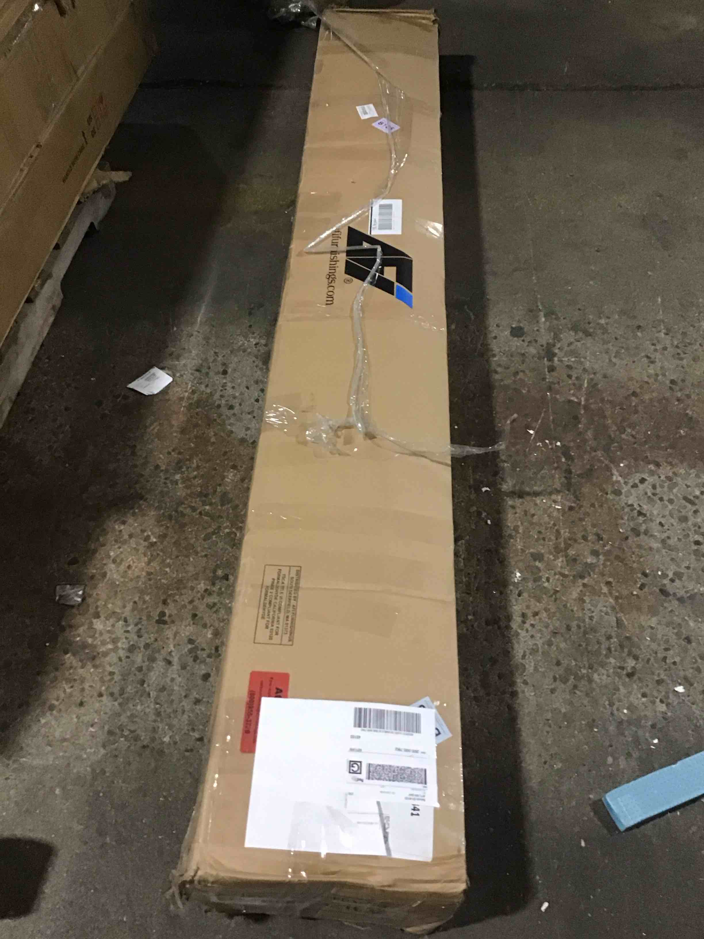 https://s3.amazonaws.com/lotting-images-prod/bidfta/RED6165349_1728672965118.jpeg