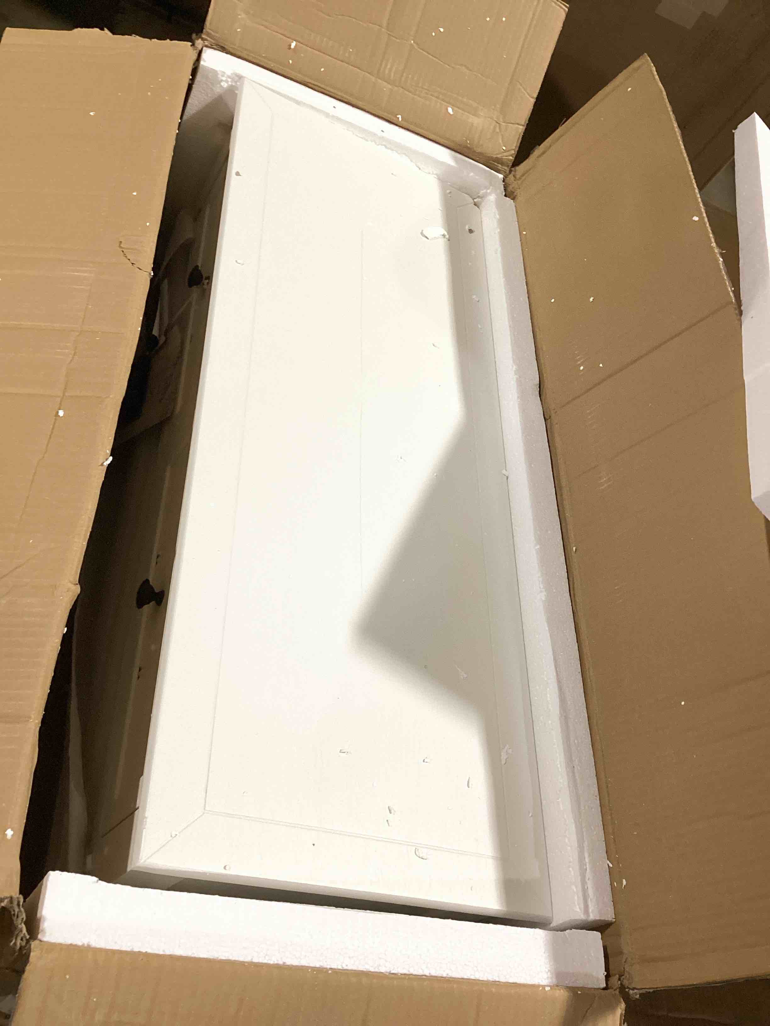 https://s3.amazonaws.com/lotting-images-prod/bidfta/RED6165920_1727802111548.jpeg