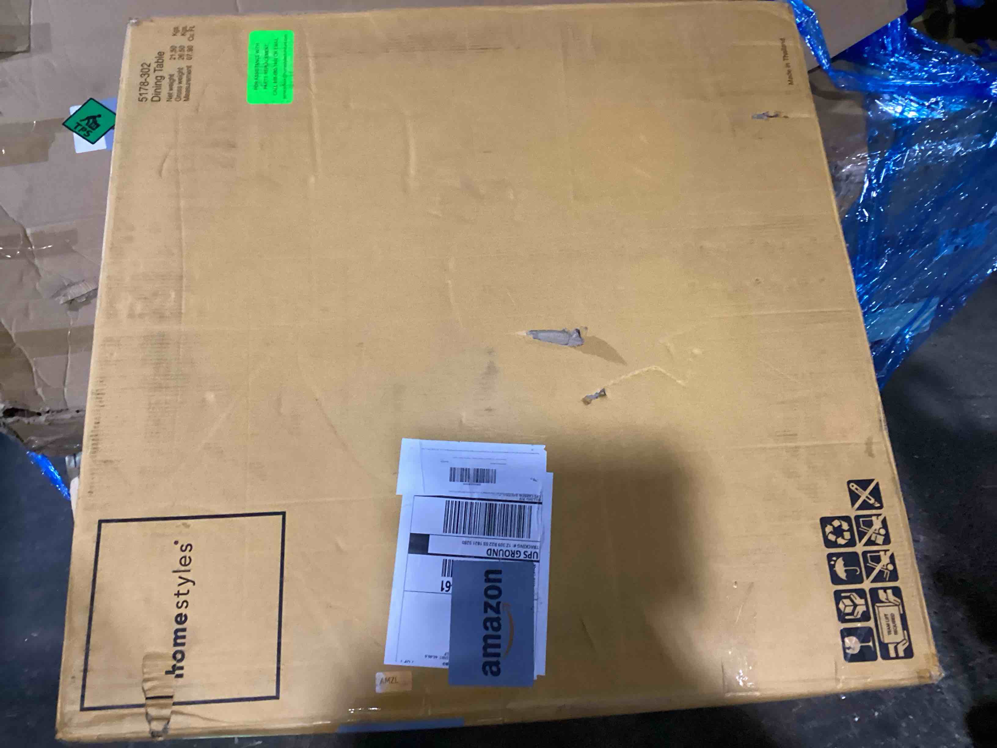 https://s3.amazonaws.com/lotting-images-prod/bidfta/RED6166304_1728648777581.jpeg