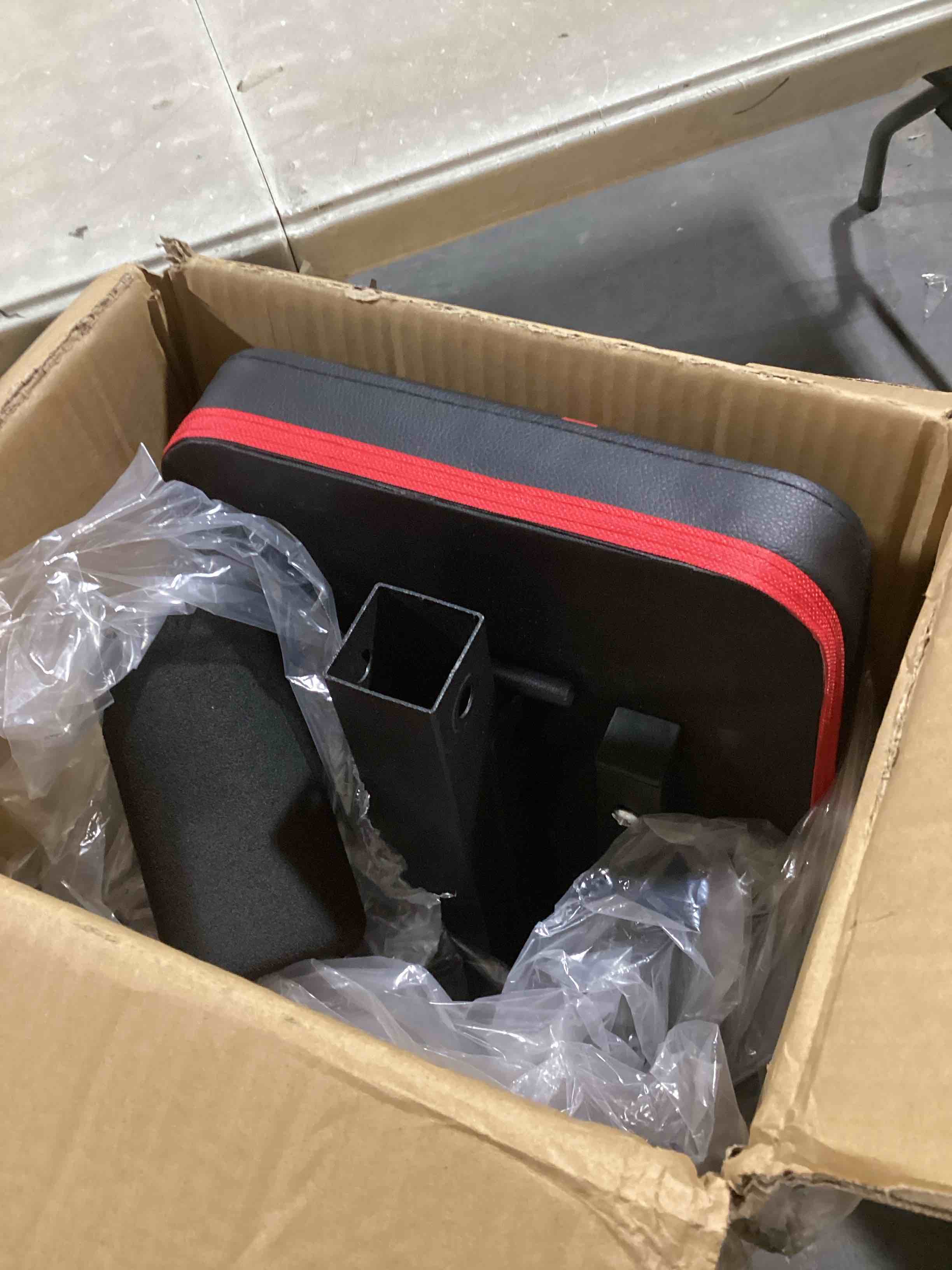 https://s3.amazonaws.com/lotting-images-prod/bidfta/RED6166593_1729099928775.jpeg