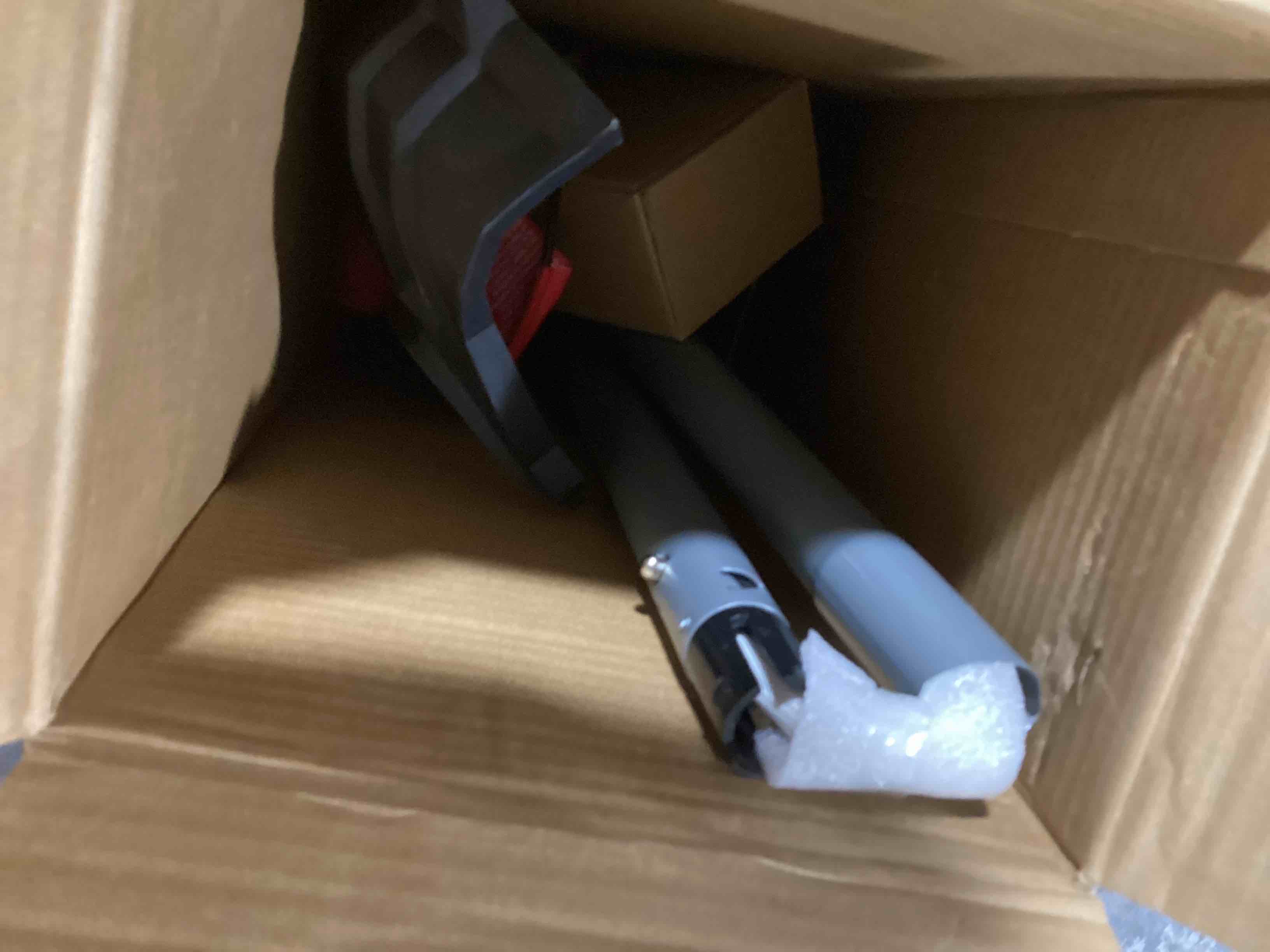 https://s3.amazonaws.com/lotting-images-prod/bidfta/RED6166812_1729251662726.jpeg
