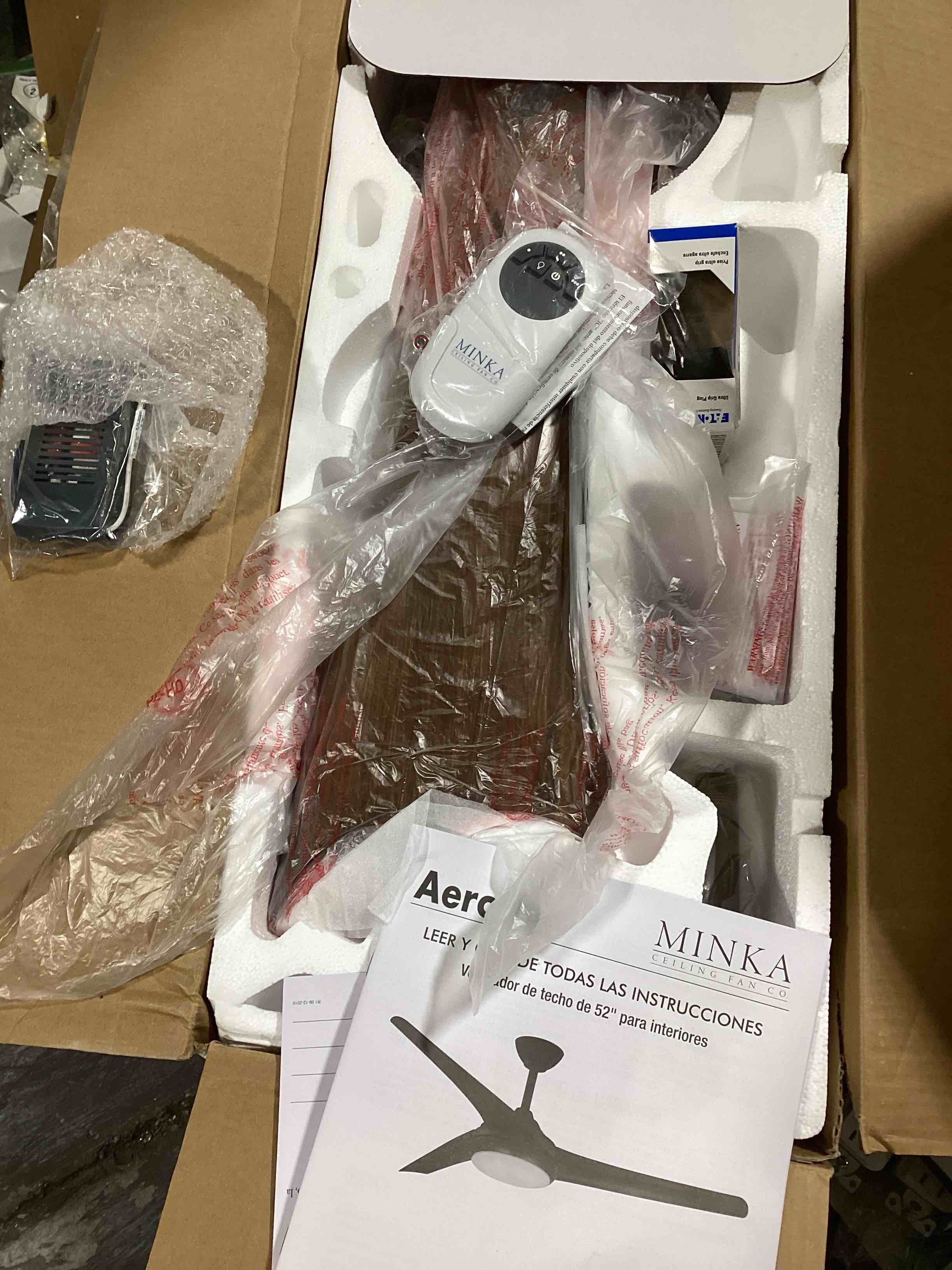 https://s3.amazonaws.com/lotting-images-prod/bidfta/RED6166872_1729263446094.jpeg