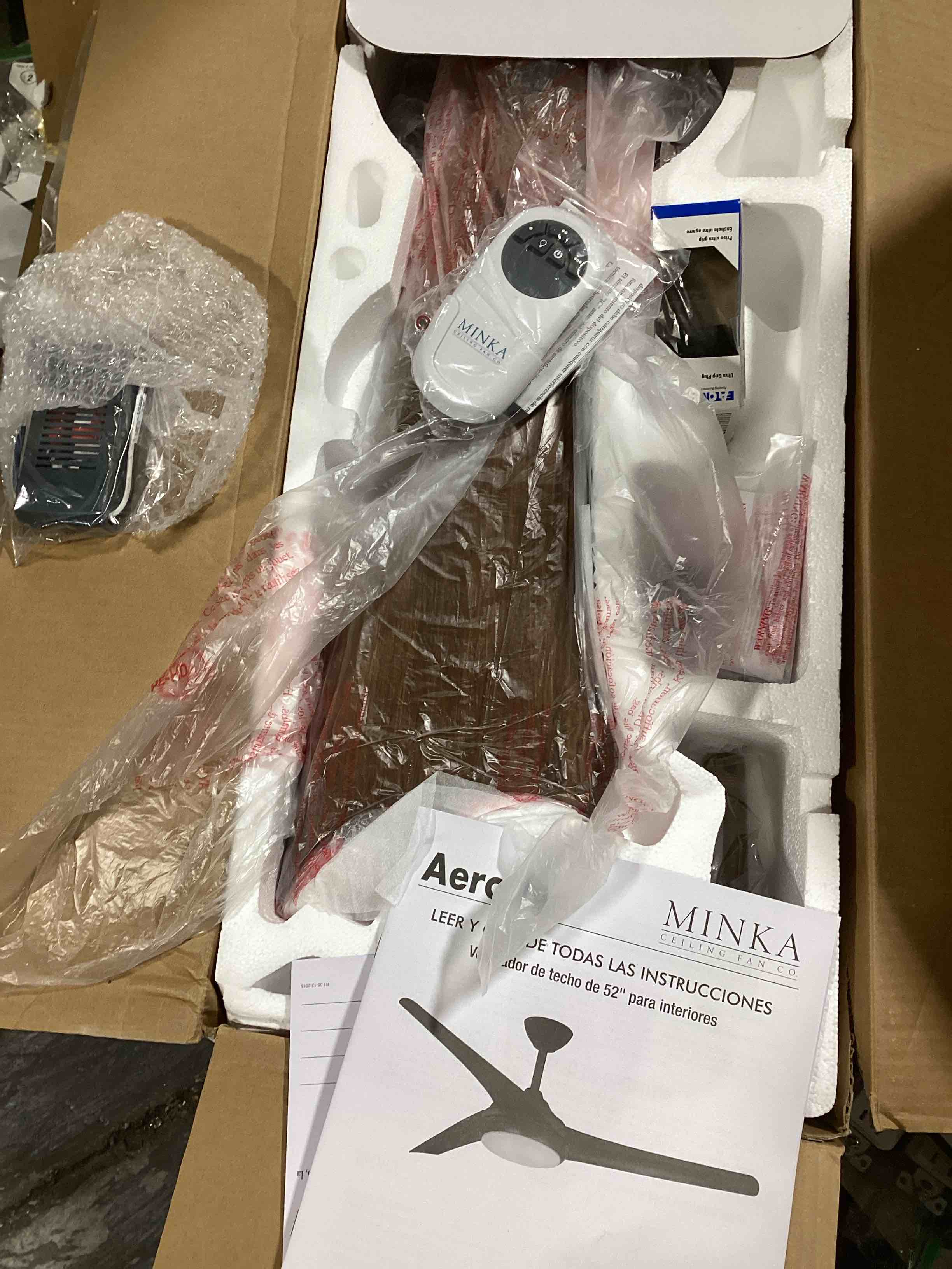 https://s3.amazonaws.com/lotting-images-prod/bidfta/RED6166872_1729263447020.jpeg