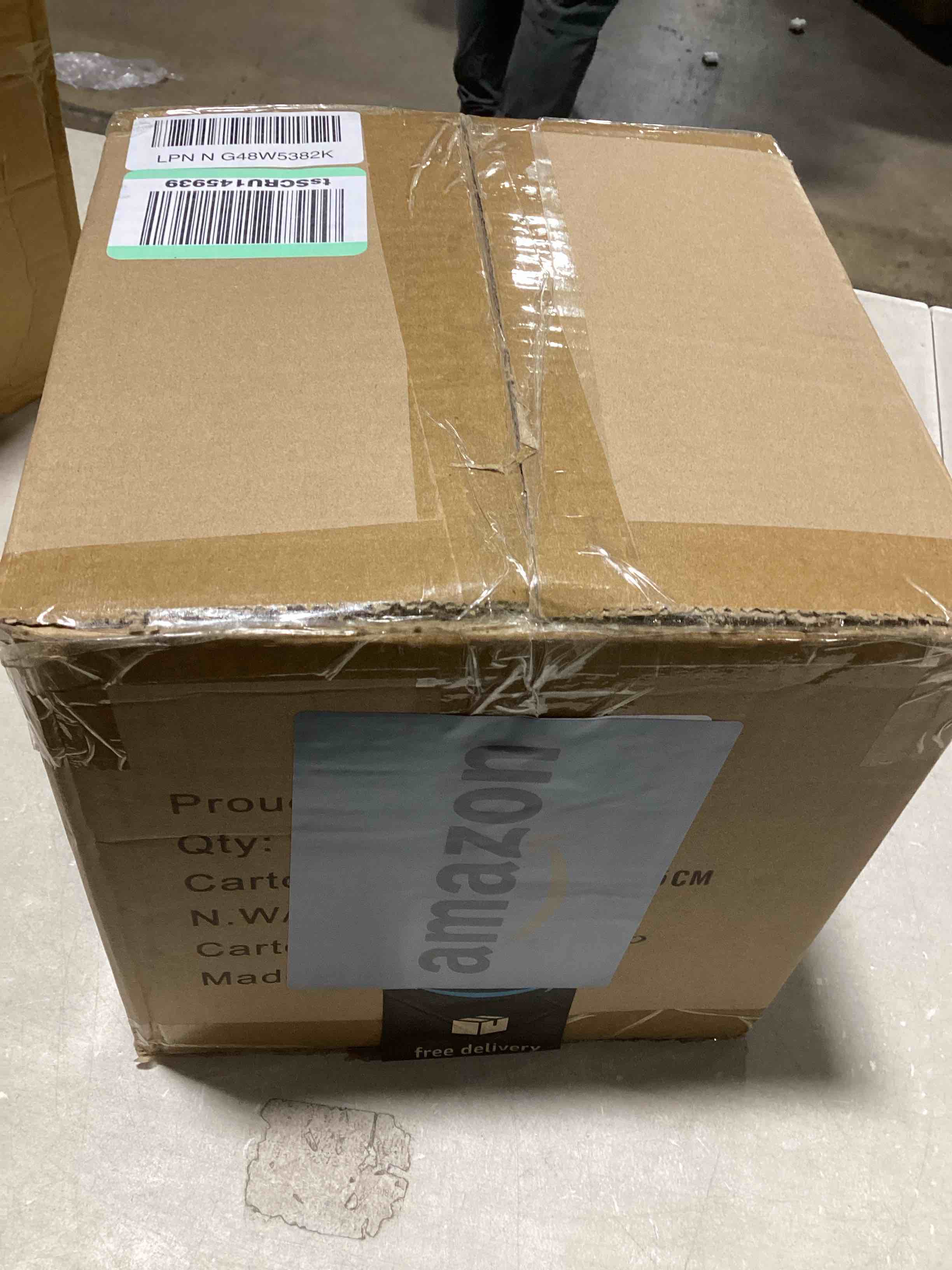 https://s3.amazonaws.com/lotting-images-prod/bidfta/RED6166935_1729278058902.jpeg