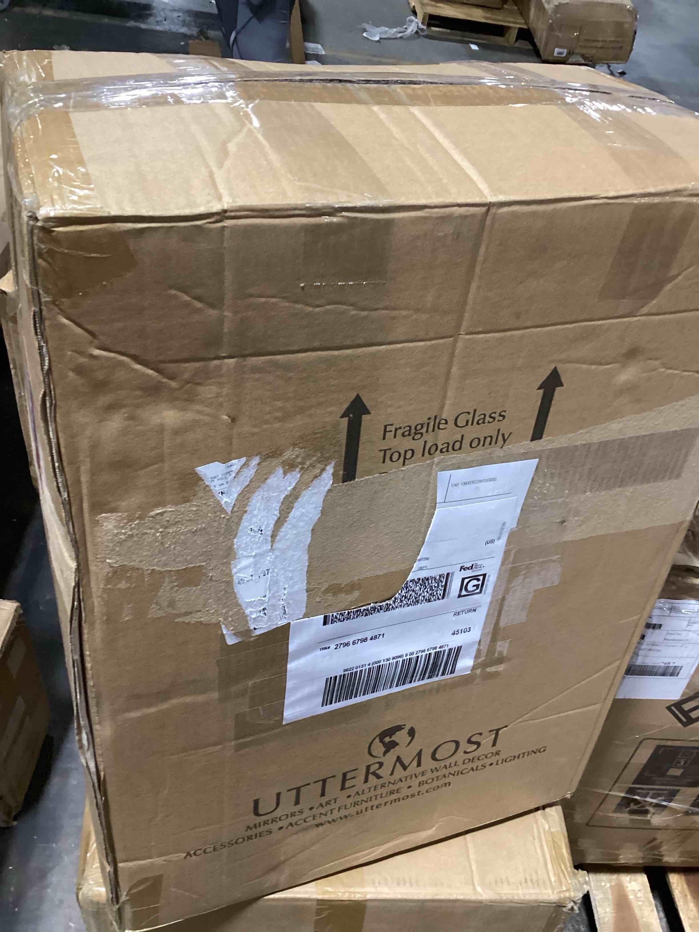 https://s3.amazonaws.com/lotting-images-prod/bidfta/RED6167172_1727103990177.jpeg