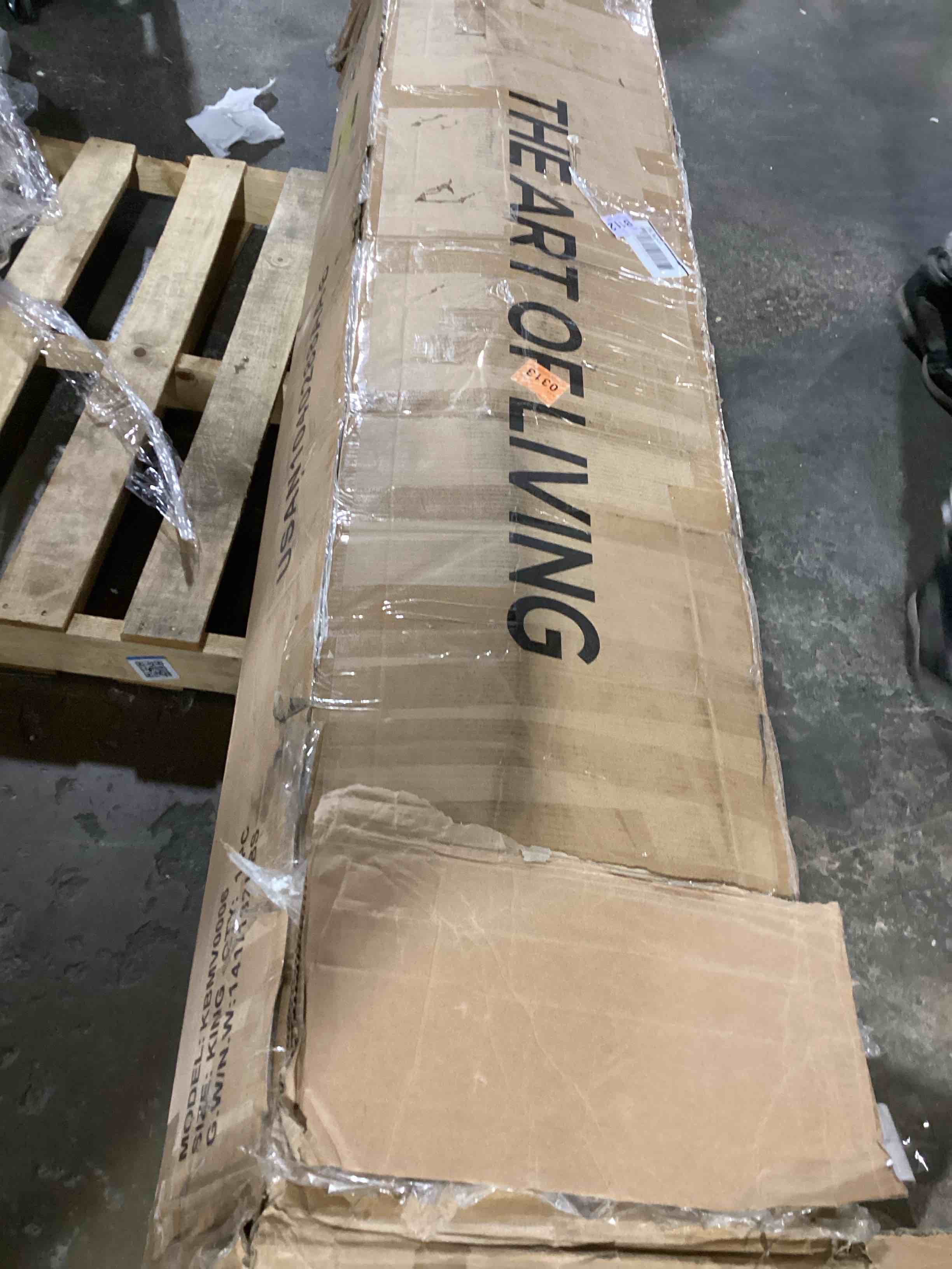 https://s3.amazonaws.com/lotting-images-prod/bidfta/RED6167639_1727882934960.jpeg