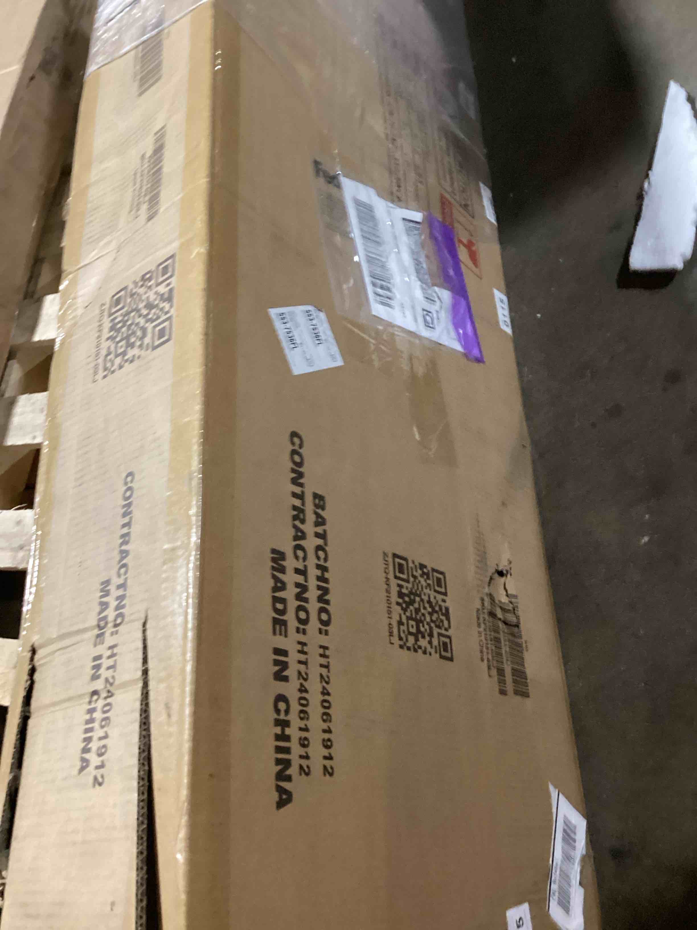 https://s3.amazonaws.com/lotting-images-prod/bidfta/RED6169553_1728673095198.jpeg