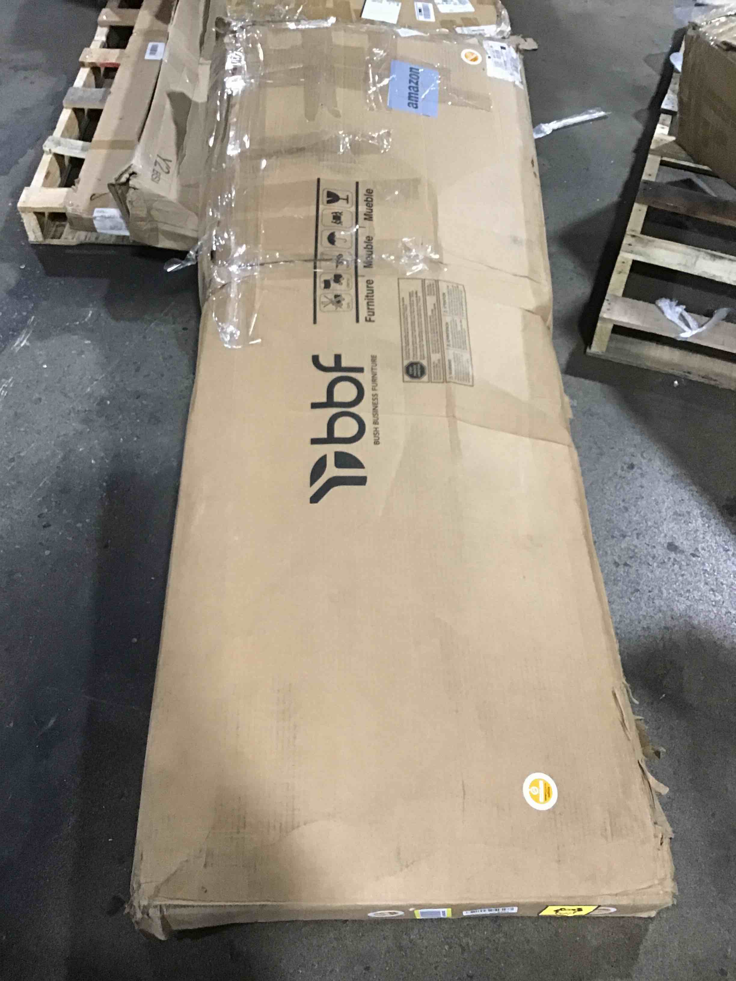 https://s3.amazonaws.com/lotting-images-prod/bidfta/RED6170074_1727193054346.jpeg