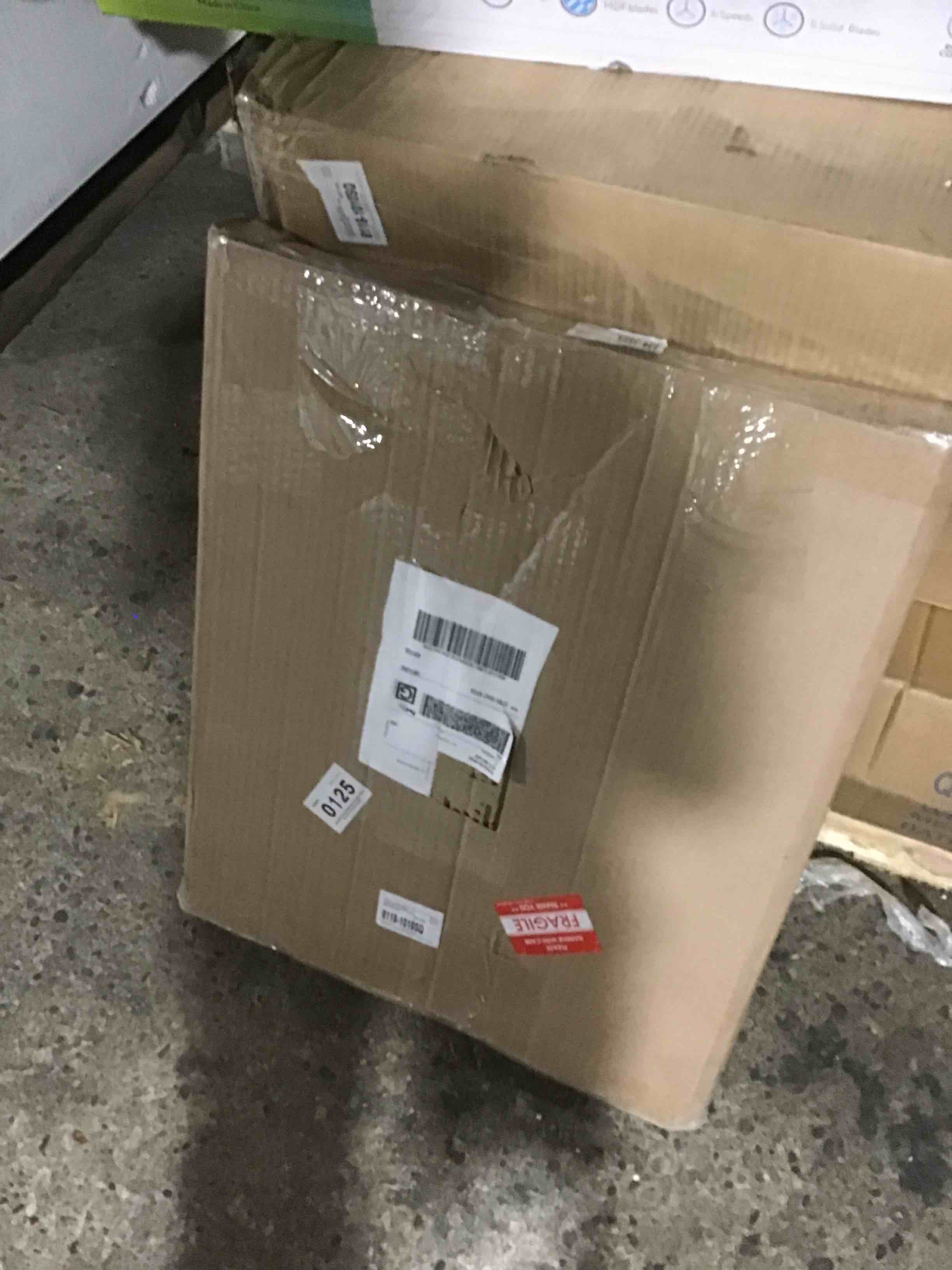 https://s3.amazonaws.com/lotting-images-prod/bidfta/RED6170173_1727365480314.jpeg