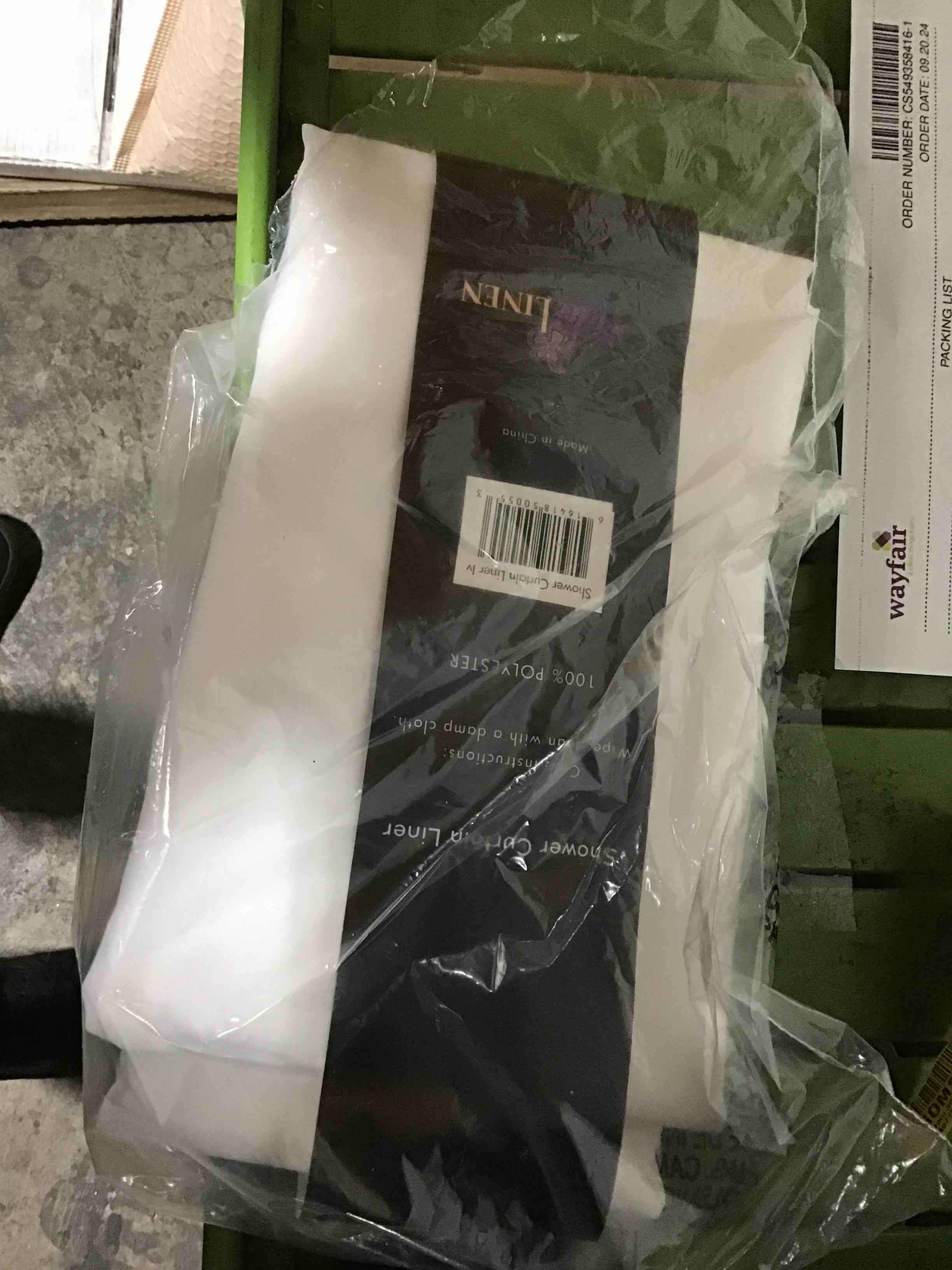 https://s3.amazonaws.com/lotting-images-prod/bidfta/RED6170369_1727882951719.jpeg