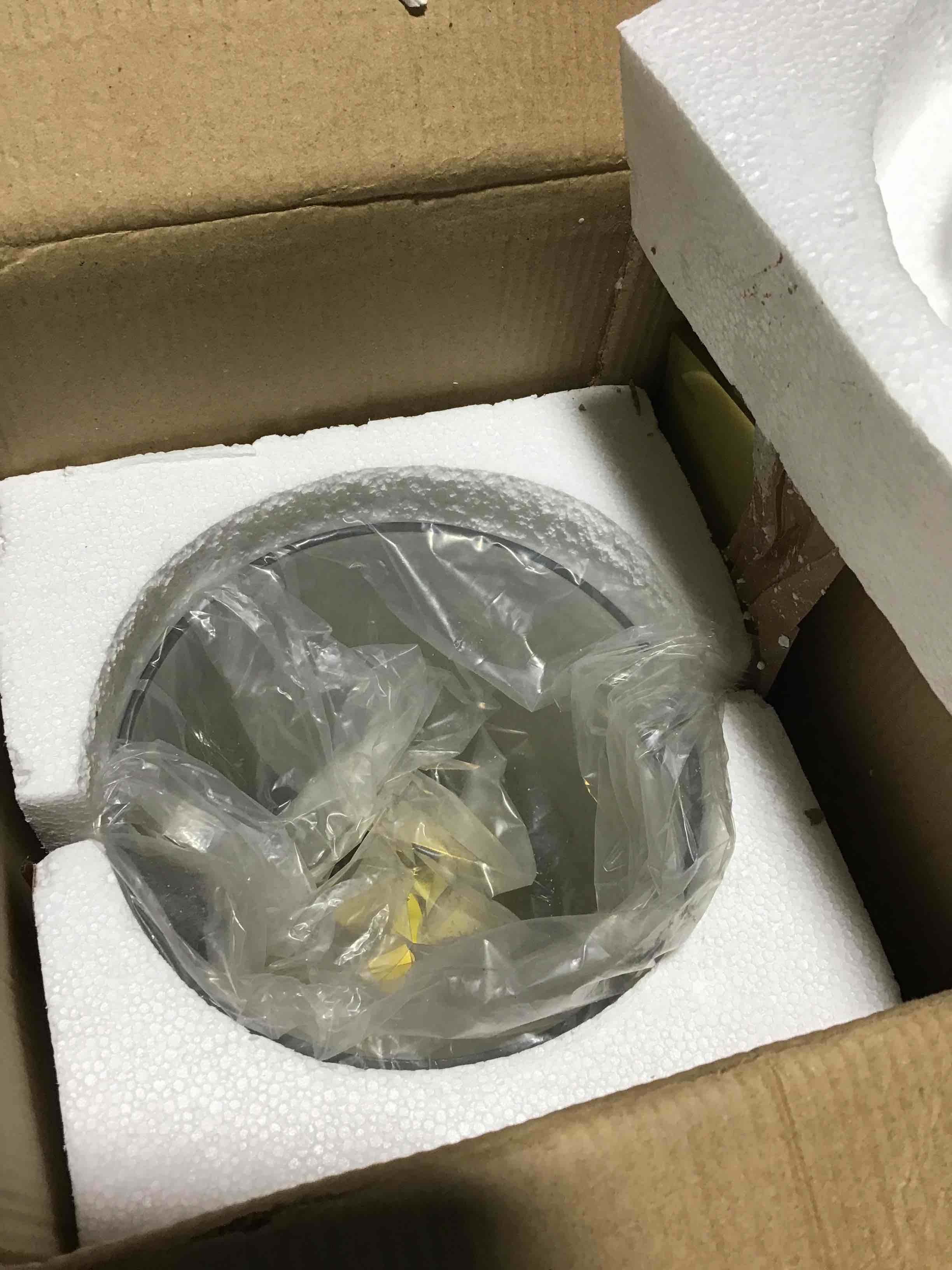 https://s3.amazonaws.com/lotting-images-prod/bidfta/RED6170372_1727883672914.jpeg