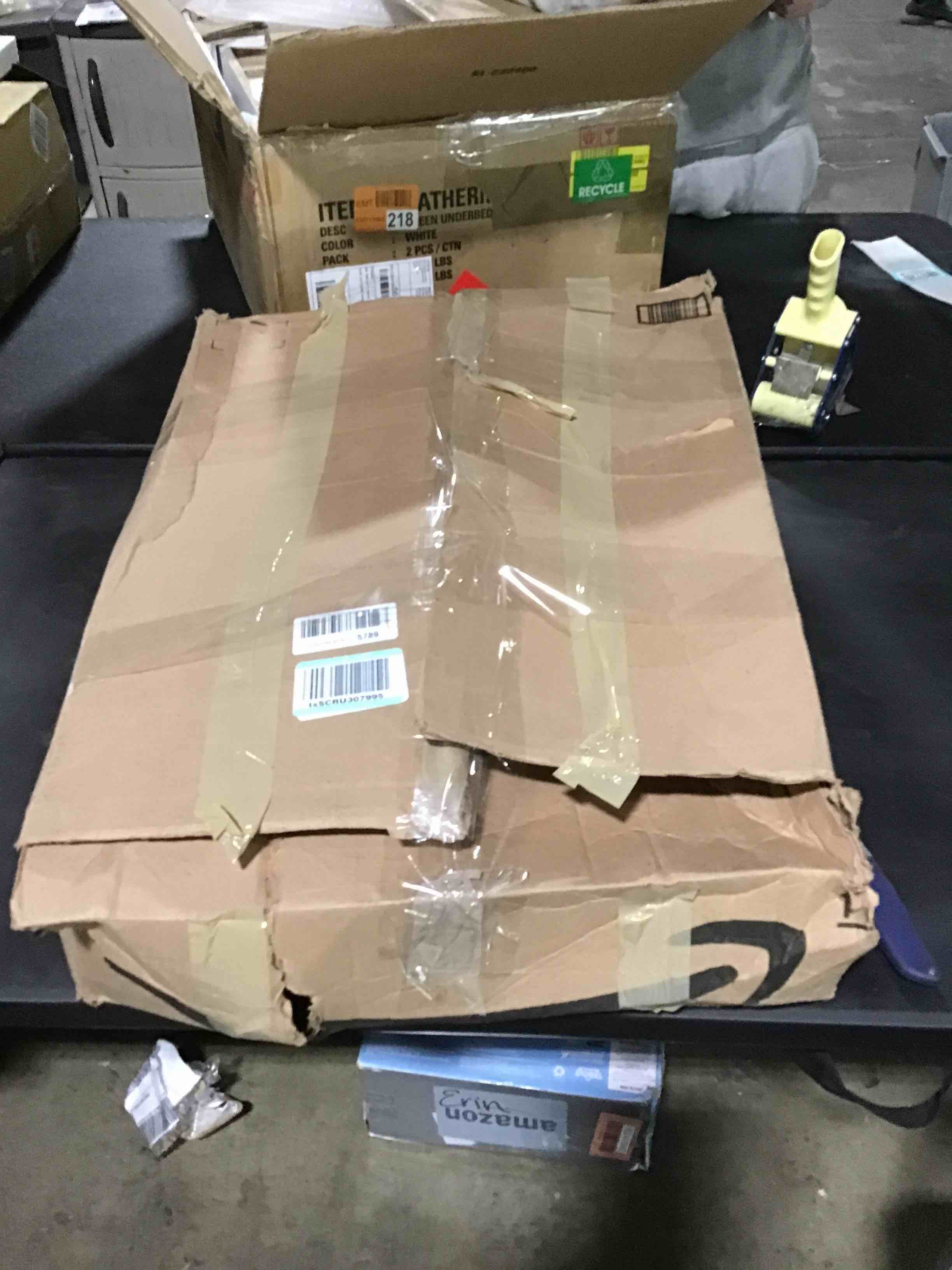 https://s3.amazonaws.com/lotting-images-prod/bidfta/RED6170887_1729265606667.jpeg