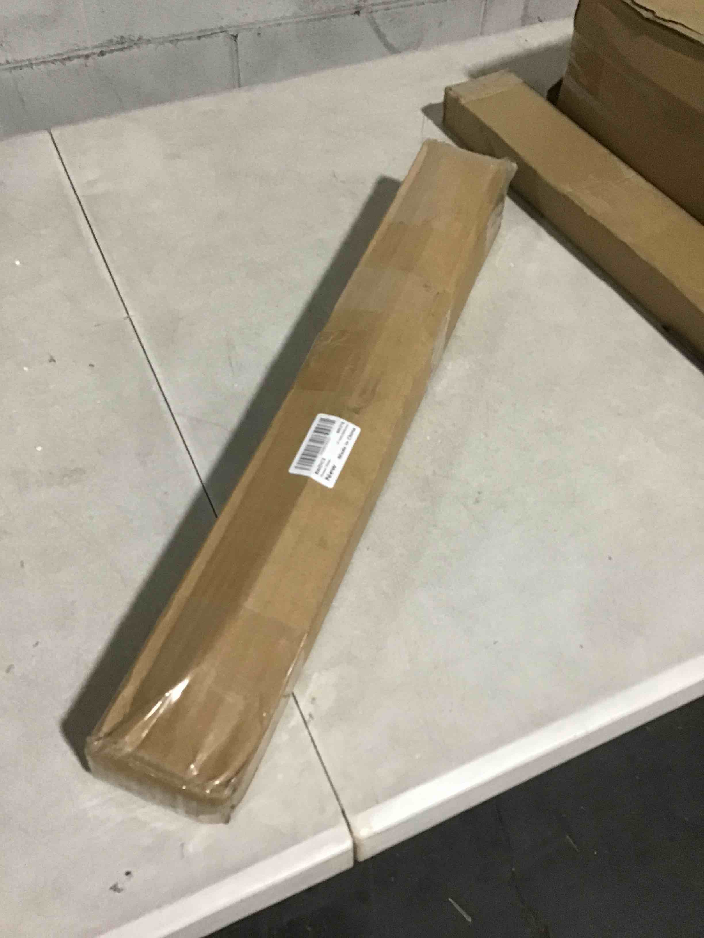 https://s3.amazonaws.com/lotting-images-prod/bidfta/RED6171173_1729783088644.jpeg