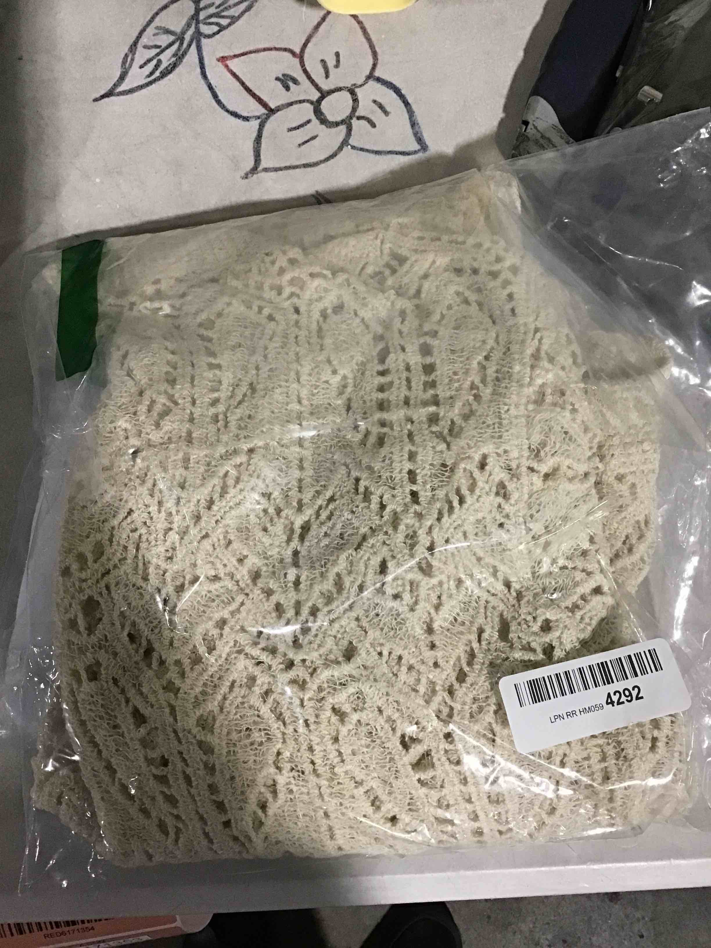 https://s3.amazonaws.com/lotting-images-prod/bidfta/RED6171352_1729881057956.jpeg