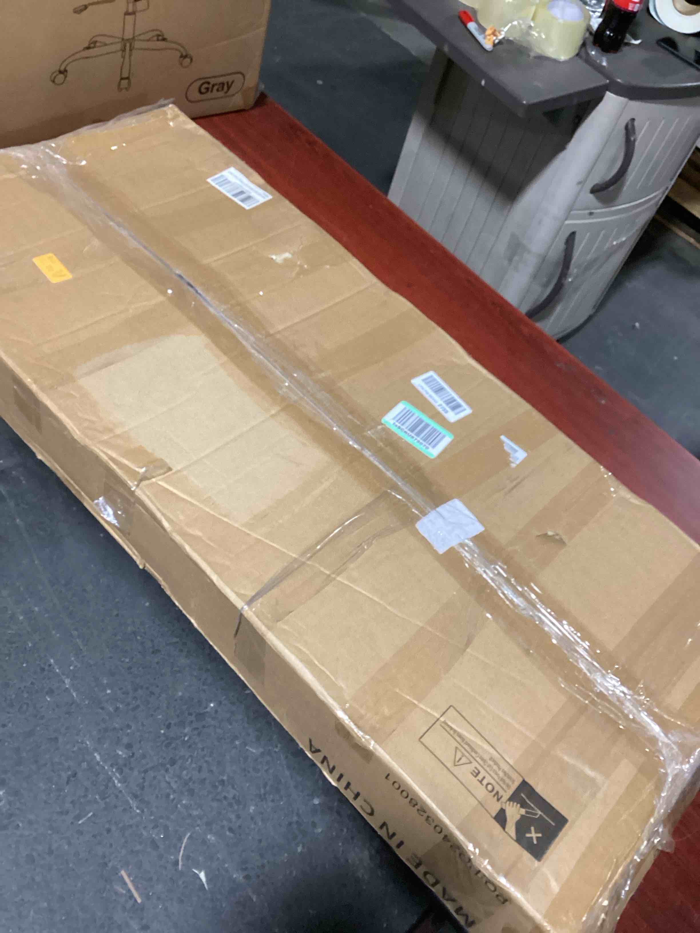 https://s3.amazonaws.com/lotting-images-prod/bidfta/RED6171919_1729107983740.jpeg