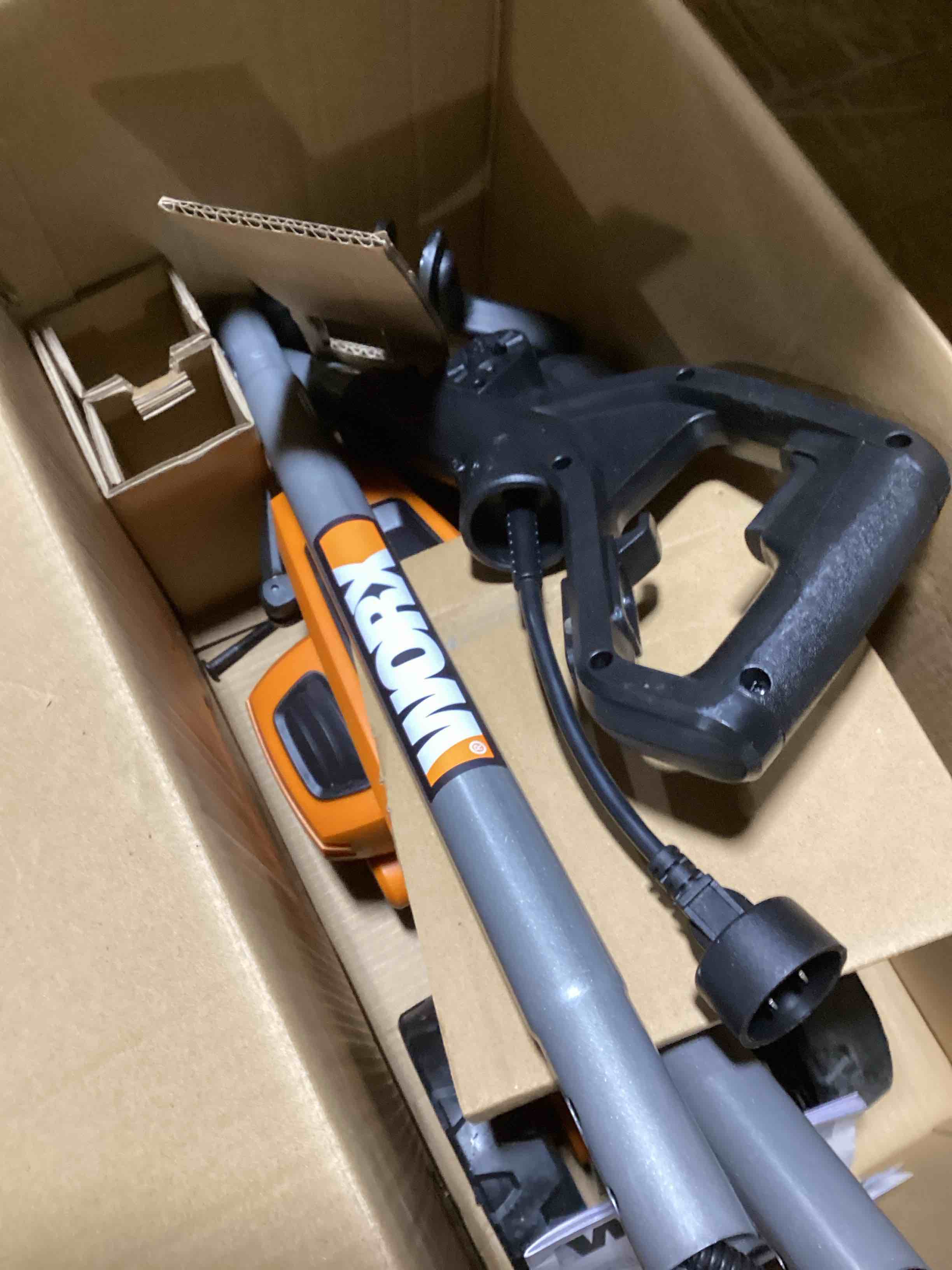 https://s3.amazonaws.com/lotting-images-prod/bidfta/RED6172103_1729265249377.jpeg