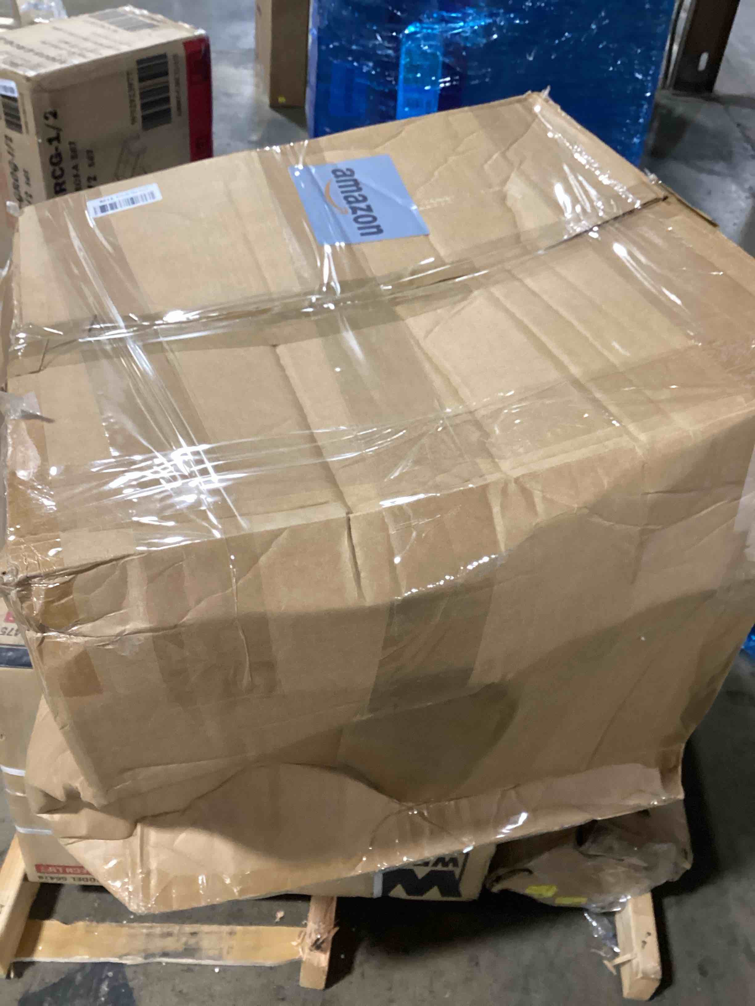 https://s3.amazonaws.com/lotting-images-prod/bidfta/RED6172331_1729605220661.jpeg