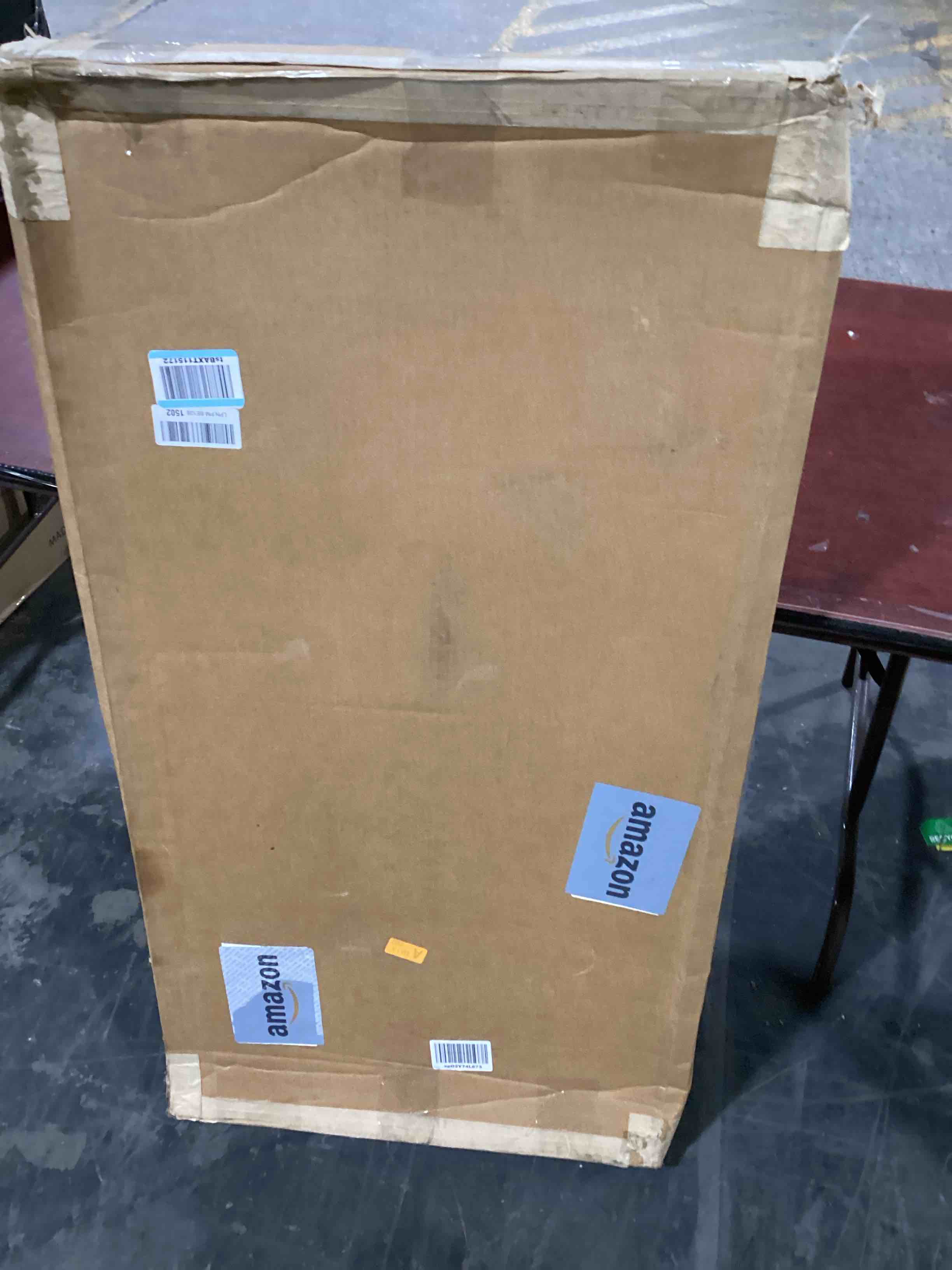 https://s3.amazonaws.com/lotting-images-prod/bidfta/RED6172594_1729795081863.jpeg