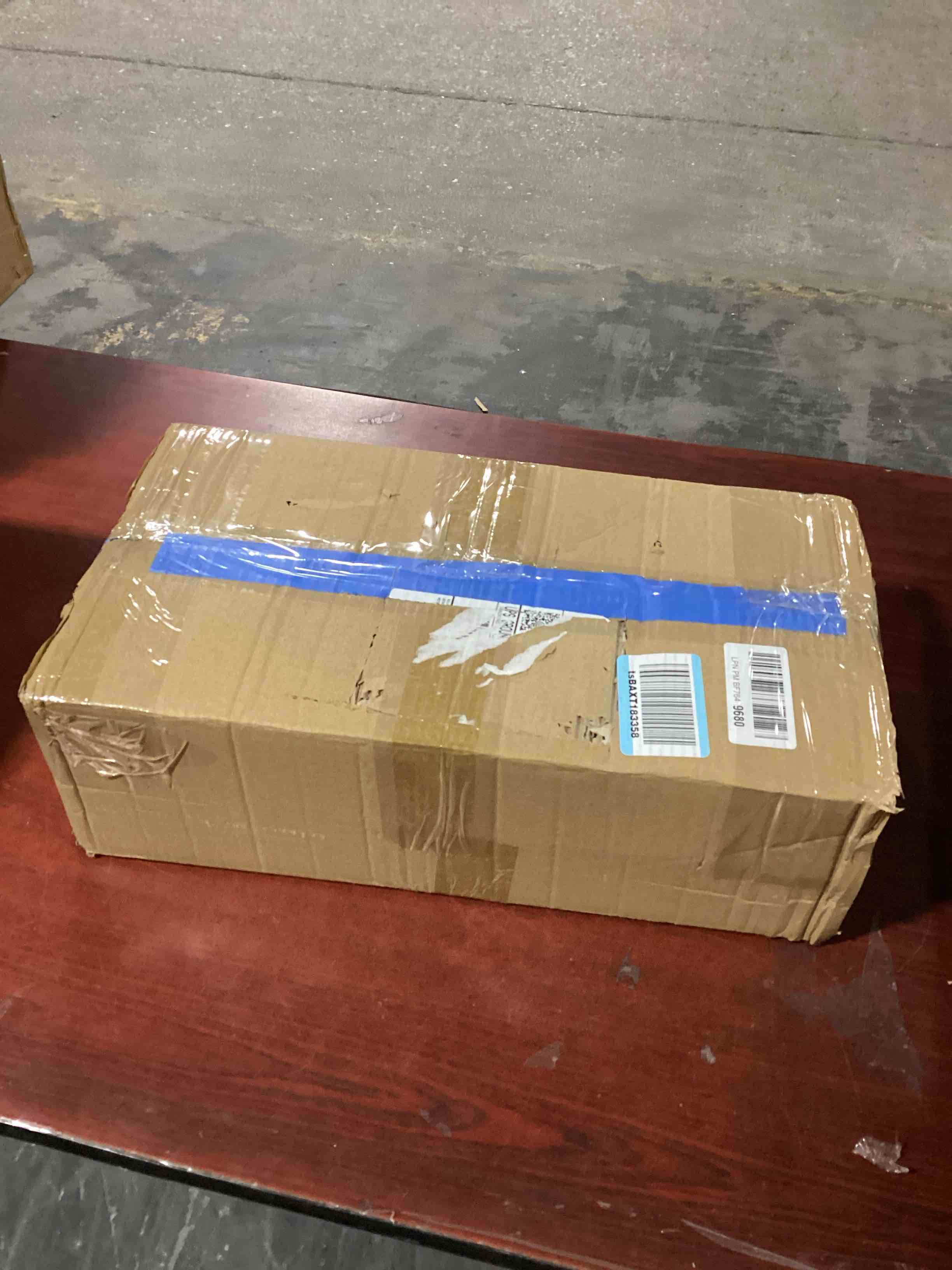 https://s3.amazonaws.com/lotting-images-prod/bidfta/RED6172606_1729797174724.jpeg