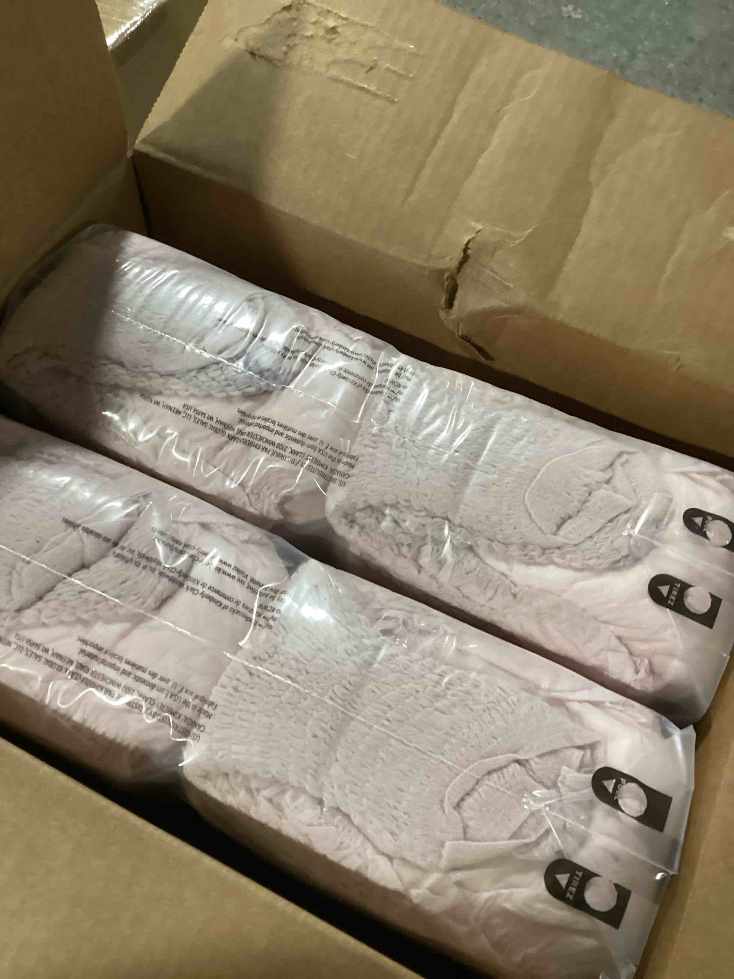 https://s3.amazonaws.com/lotting-images-prod/bidfta/RED6172864_1730135254942.jpeg